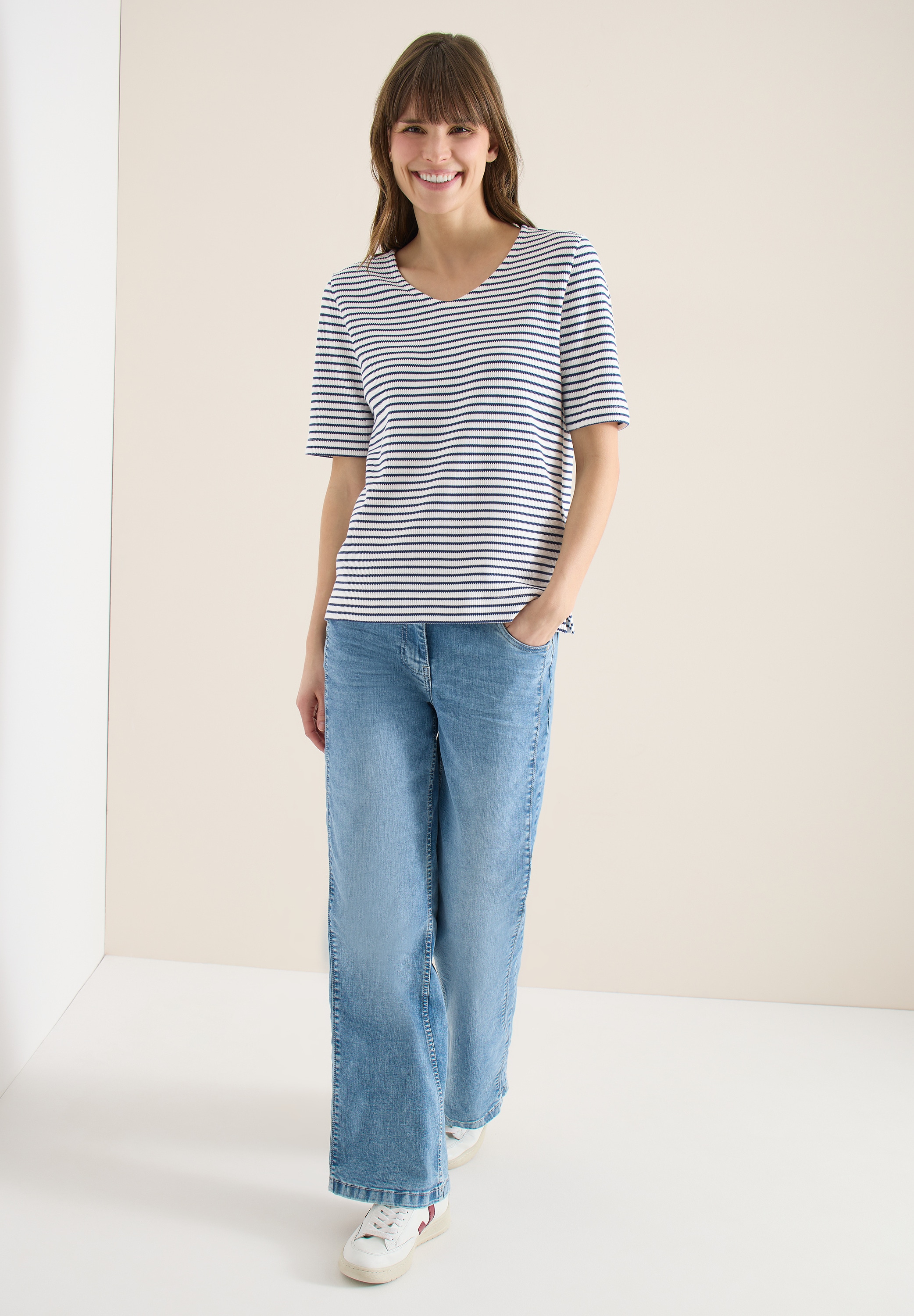 Cecil T-Shirt mit abgerundetem V-Ausschnitt