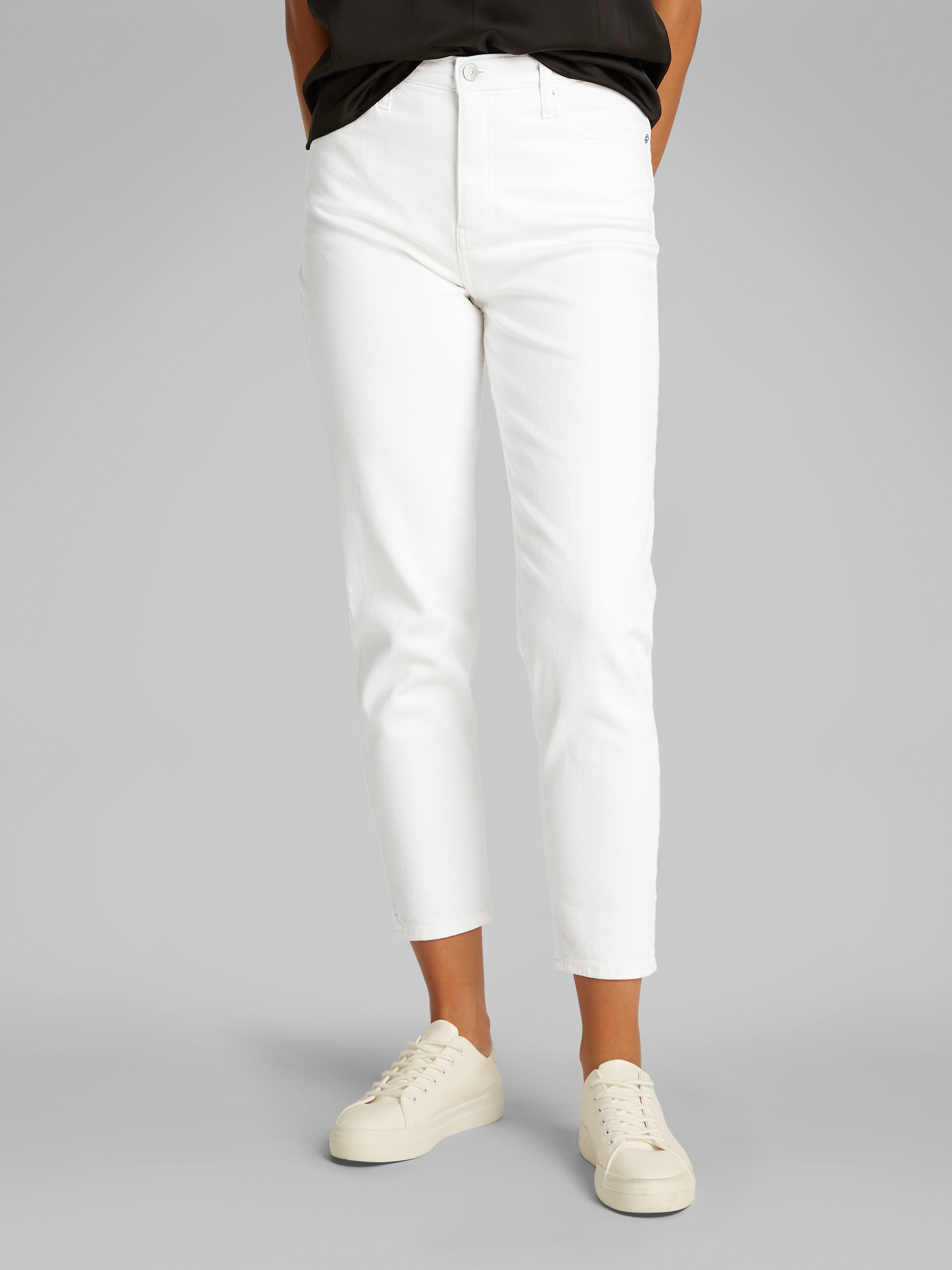 Calvin Klein Jeans Mom-Jeans »MOM JEAN«, mit Logo-Badge