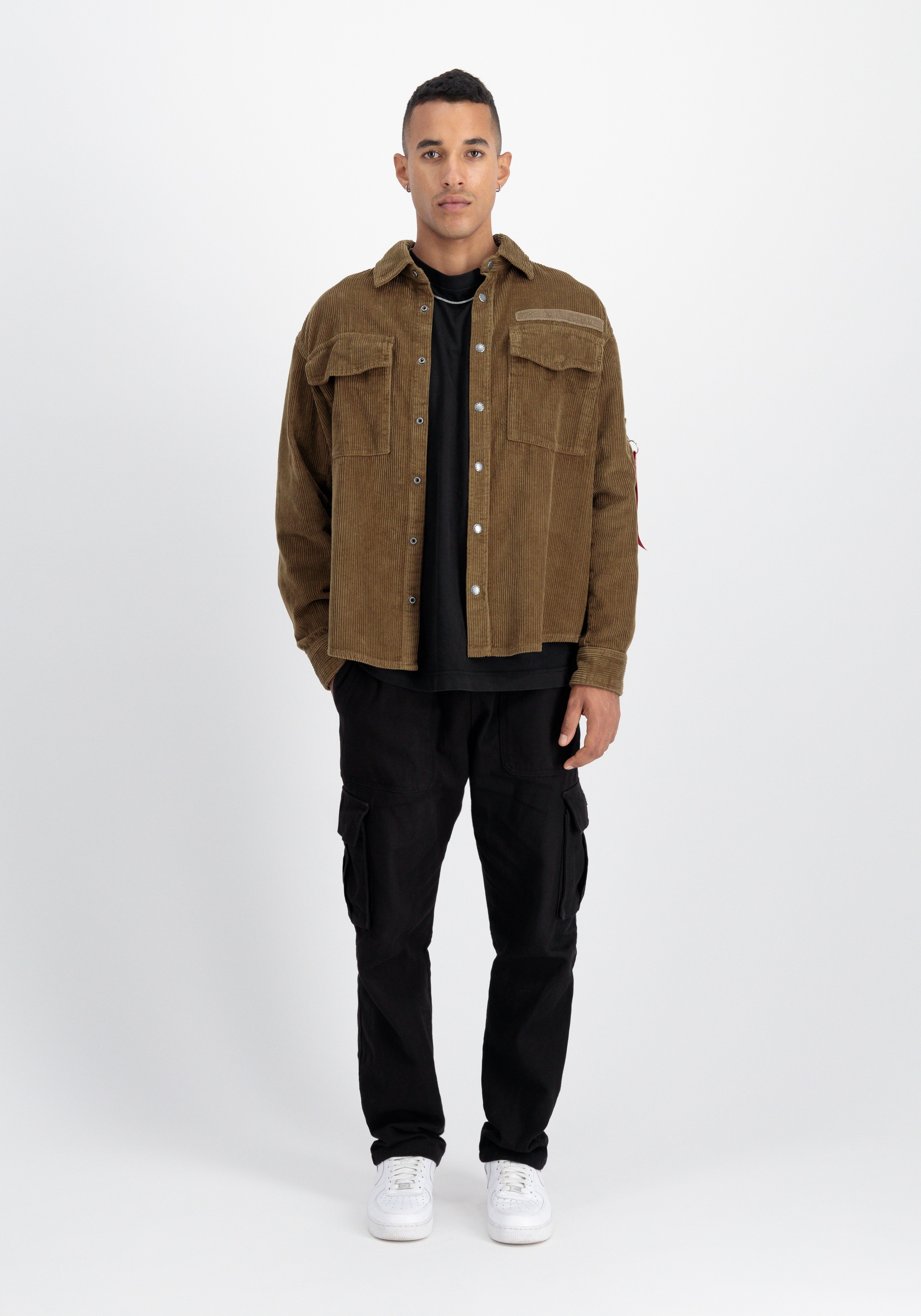 Thumbnail - Alpha Industries "Cord Overshirt"