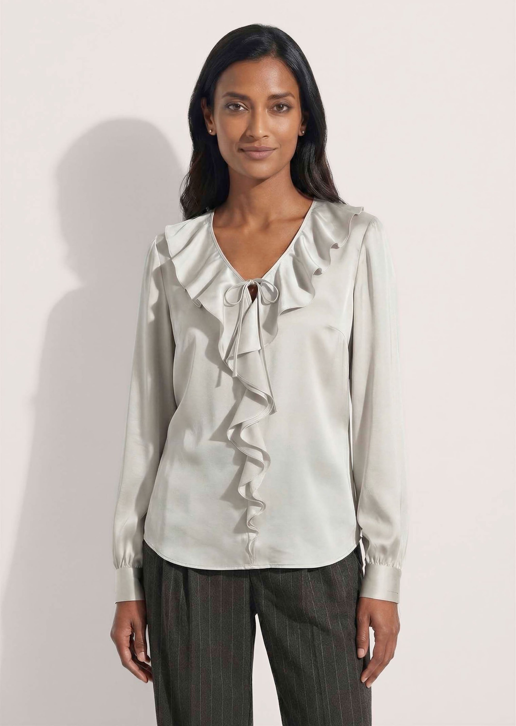 MADELEINE Langarmbluse »Bluse Satinbluse mit gestuften Volants«