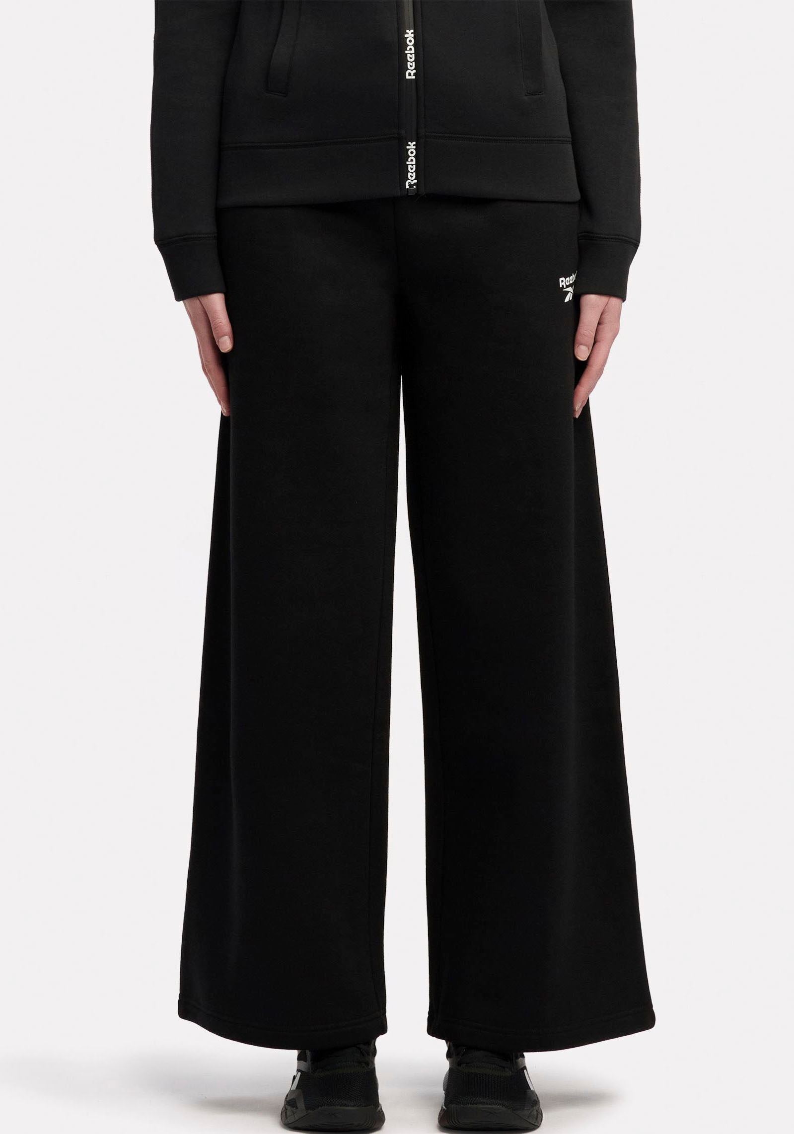 Reebok Jogginghose "YARA WIDE HEM OPEN JOGGER" sportlicher Stil, für Sport günstig online kaufen