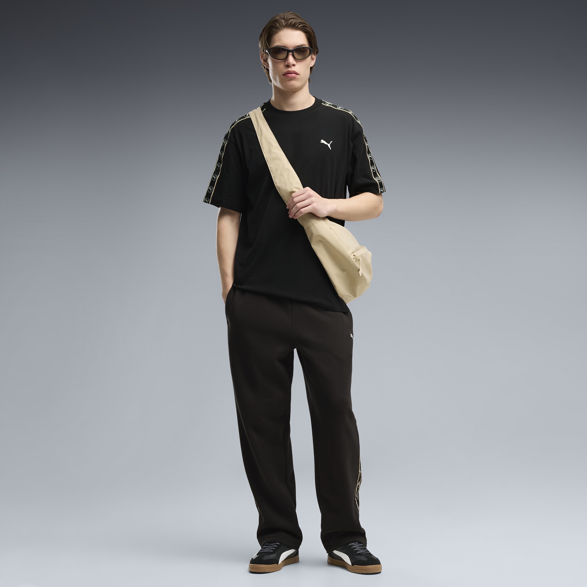 PUMA T-Shirt »Essentials Elevated Tape Relaxed T-Shirt Herren«