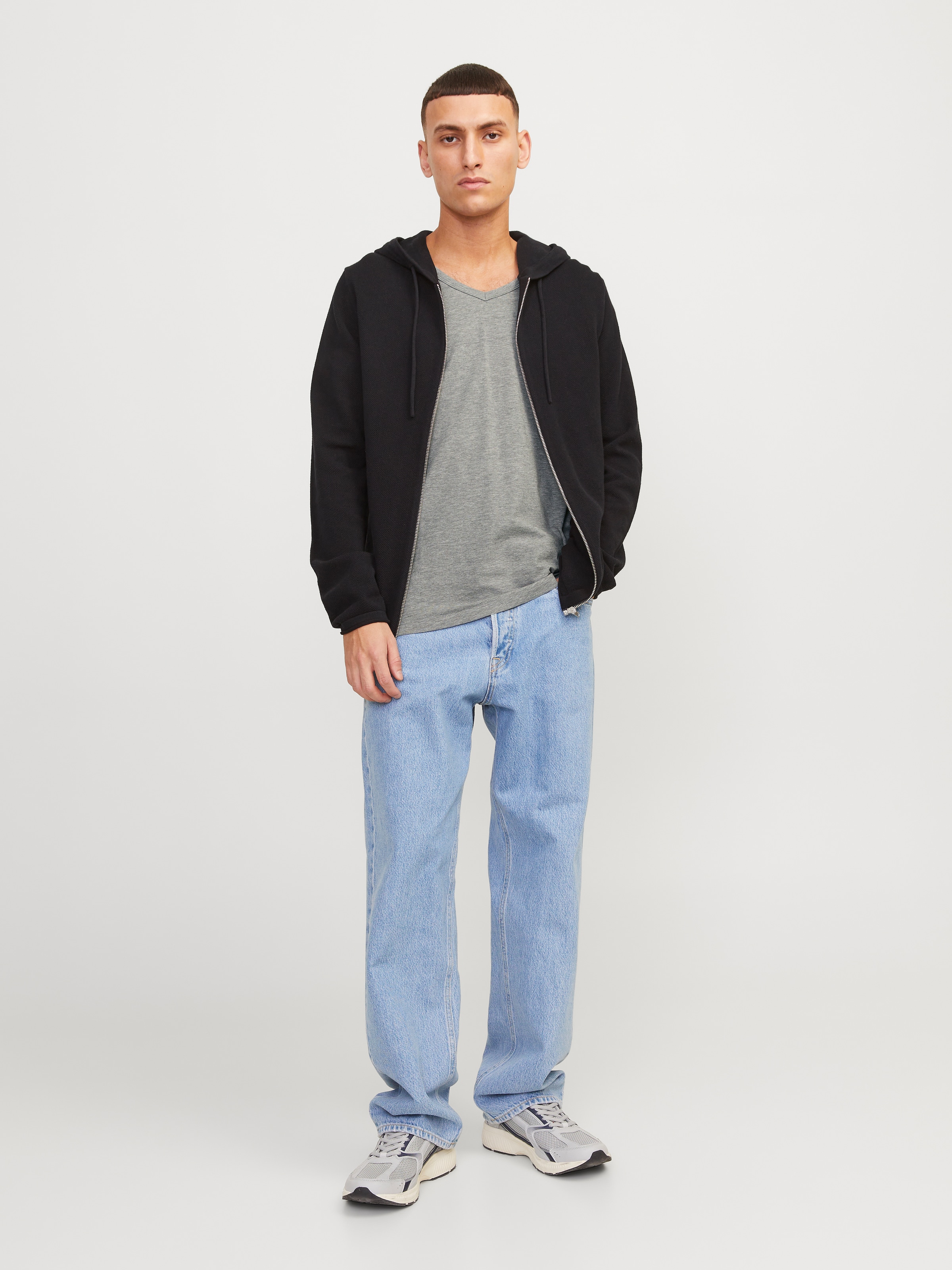 Jack & Jones T-Shirt »SLIM- FIT BASIC TEE V-NECK« mit V-Ausschnitt