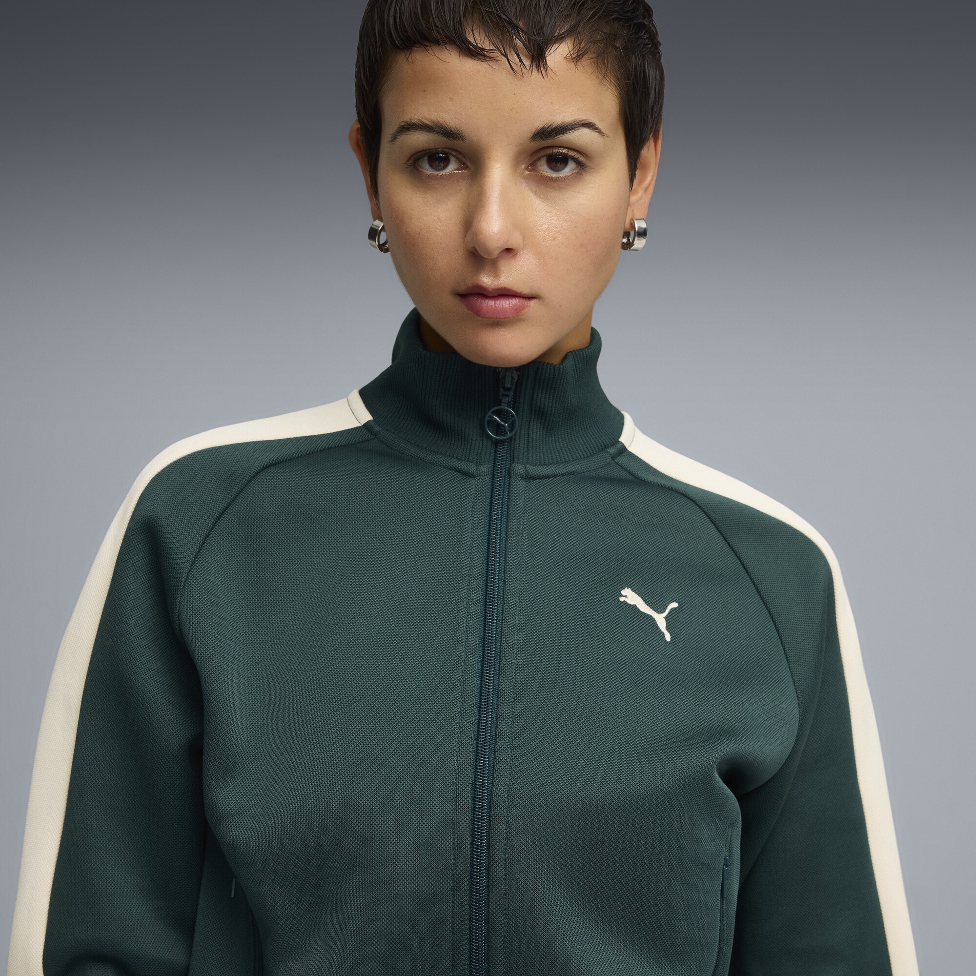 PUMA Trainingsjacke »T7 ALWAYS ON Kurze Trainingsjacke Damen«