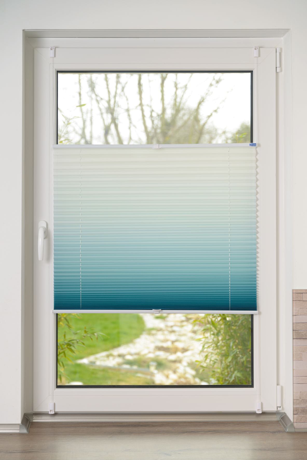 Plissee K-HOME, B:90cm H:130cm, blau, Obermaterial: 100% Polyester, Badezimmer, Plissees, "Farbverlauf Sunrise"