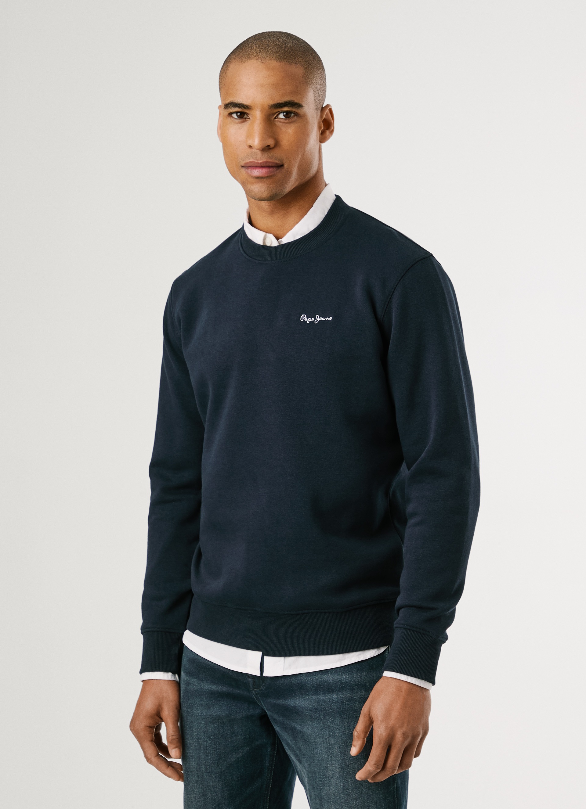 Pepe Jeans Sweatshirt "MACBETH SMALL LOGO PLAIN CREW" mit Rundhals, Label-S günstig online kaufen