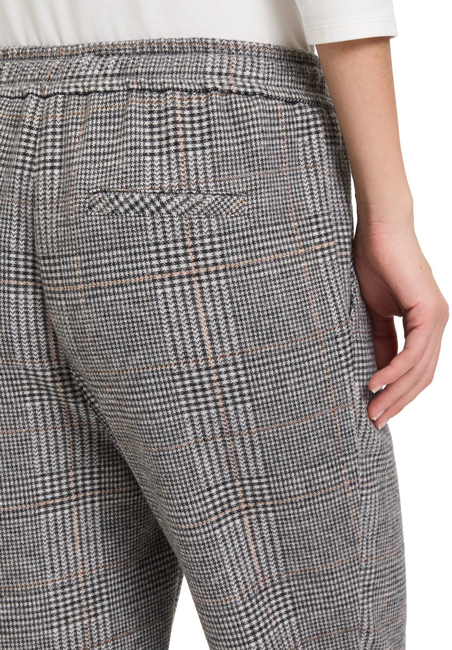 Betty&Co Bundfaltenhose »Betty & Co Damen Karo-Hose mit Bindegürtel«