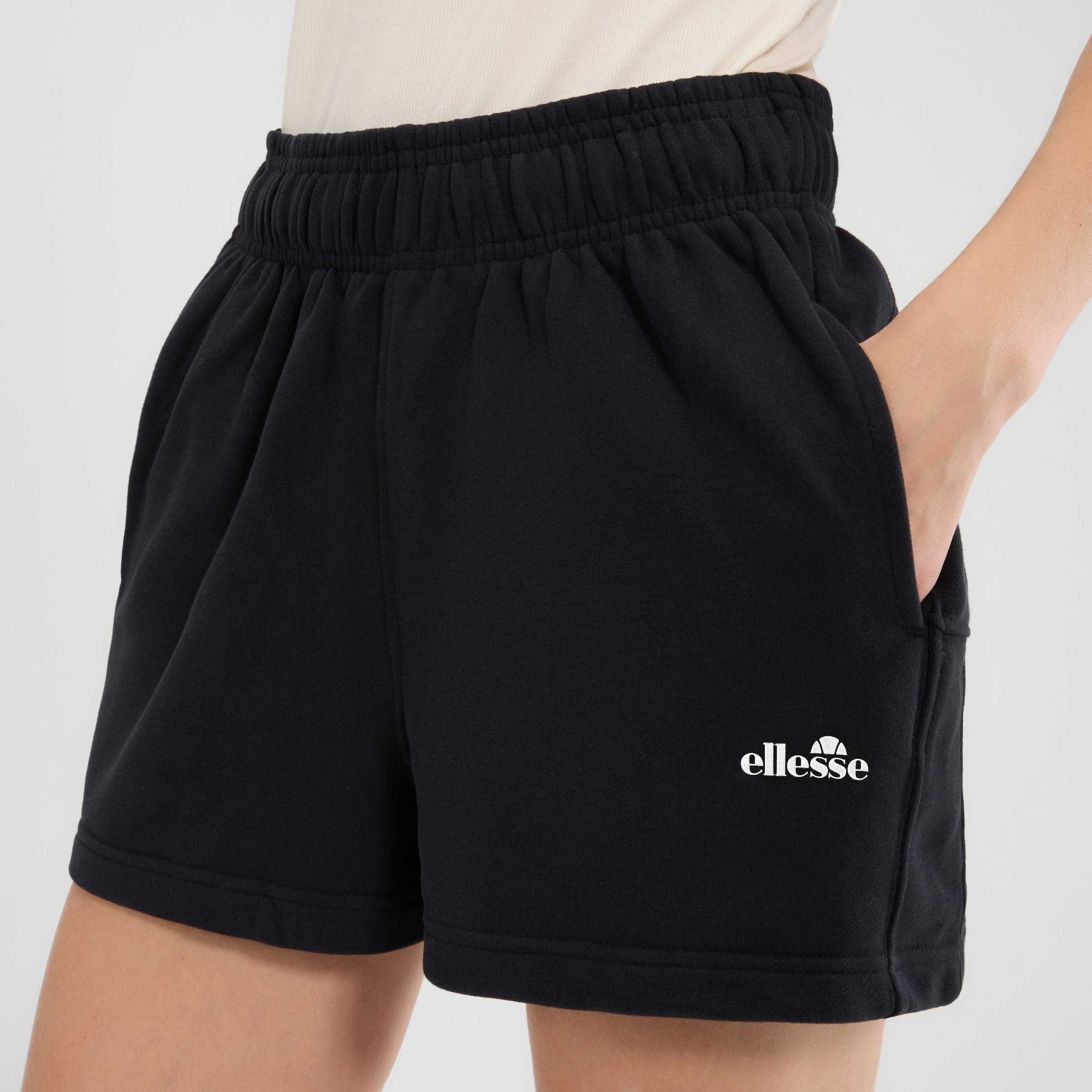 Ellesse Sweatshorts »ALTILIA SHORTS«  mit Gummizug, bequeme Passform, aus Baumwolle und Polyester