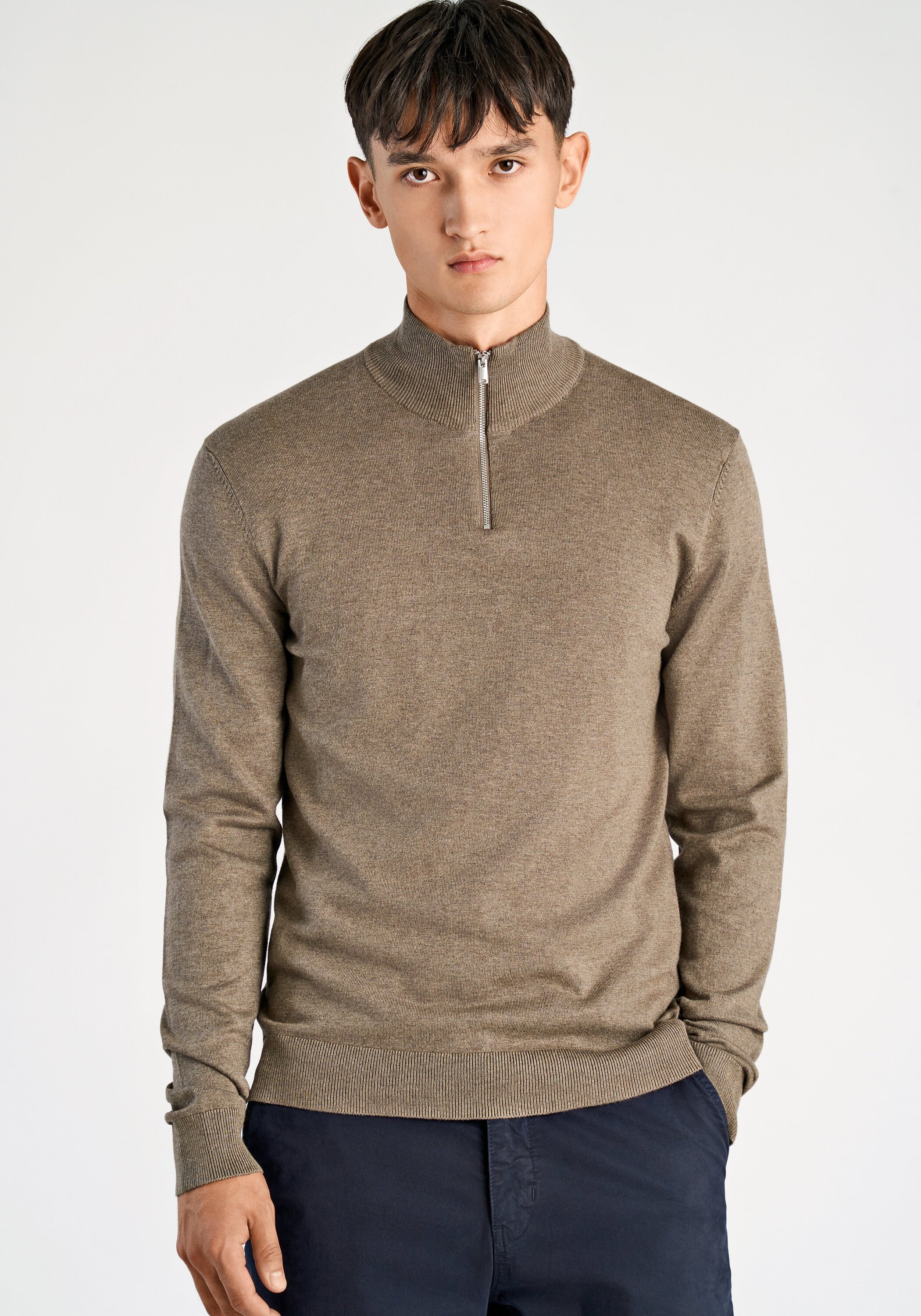 JUNK de LUXE "Troyer Slim Fit"