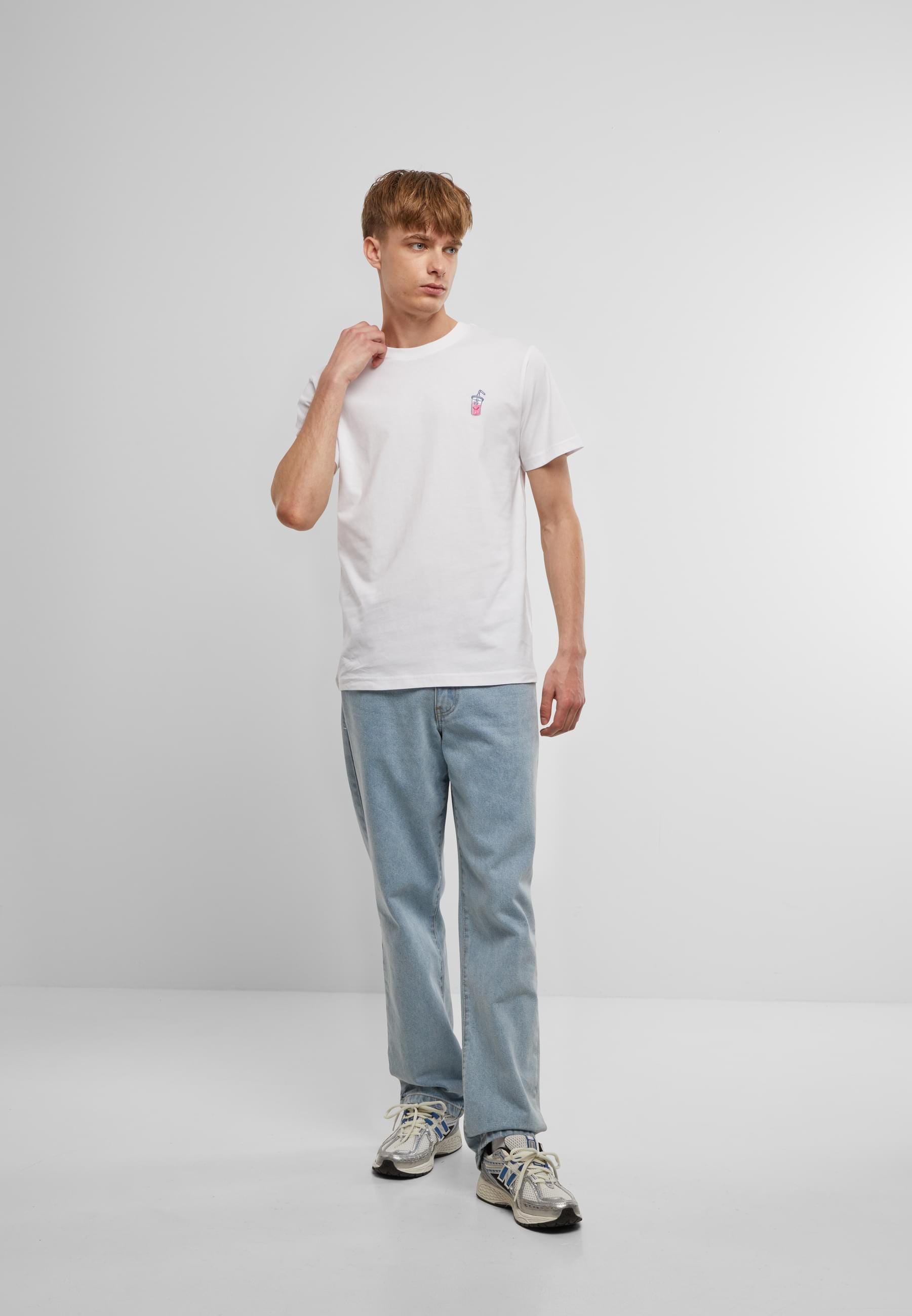 MisterTee T-Shirt »MisterTee Herren Good Vibes Drink Tee EMB«, (1 tlg.)
