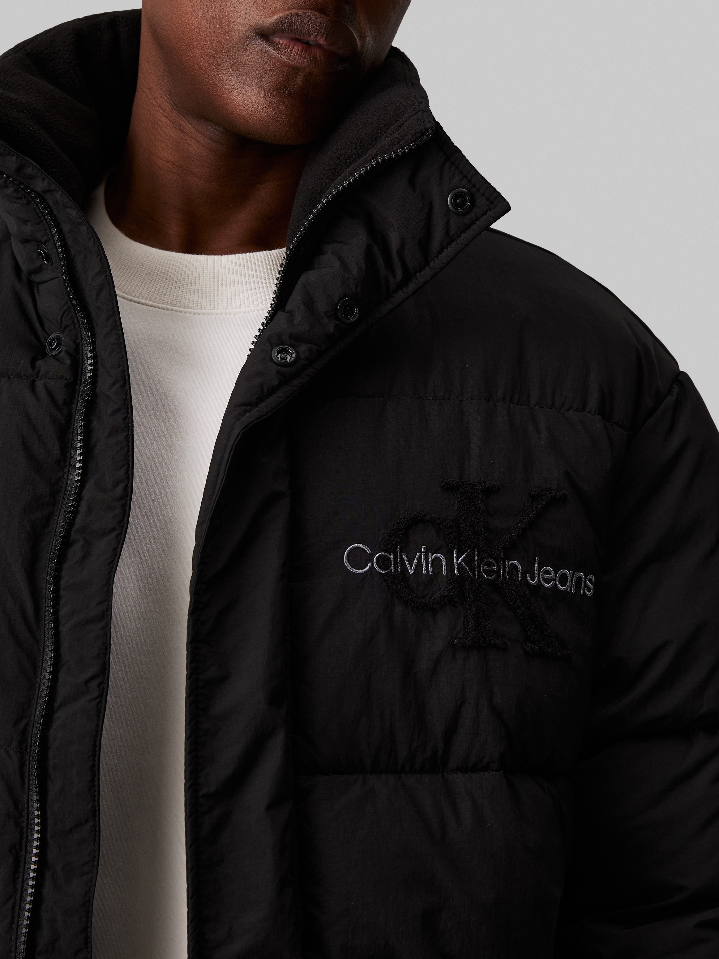 Calvin Klein Jeans Outdoorjacke »CHENILLE PUFFER«, mit Logopatch