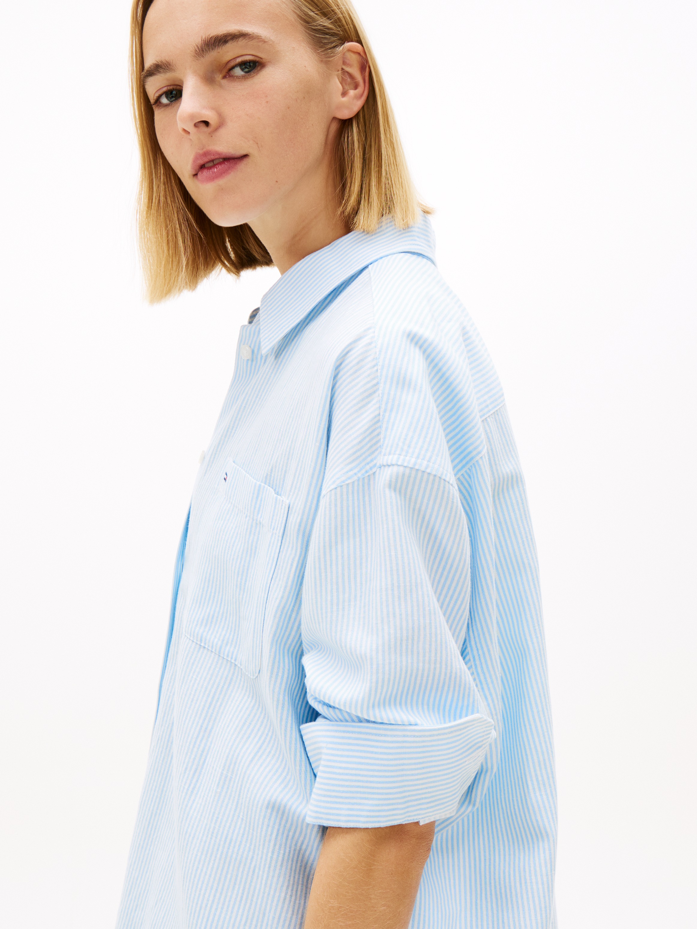 Tommy Jeans Hemdblusenkleid »TJW LINEN SHIRT DRESS EXT« Brusttasche | Eingrifftaschen Oversized, mit Knopfleiste