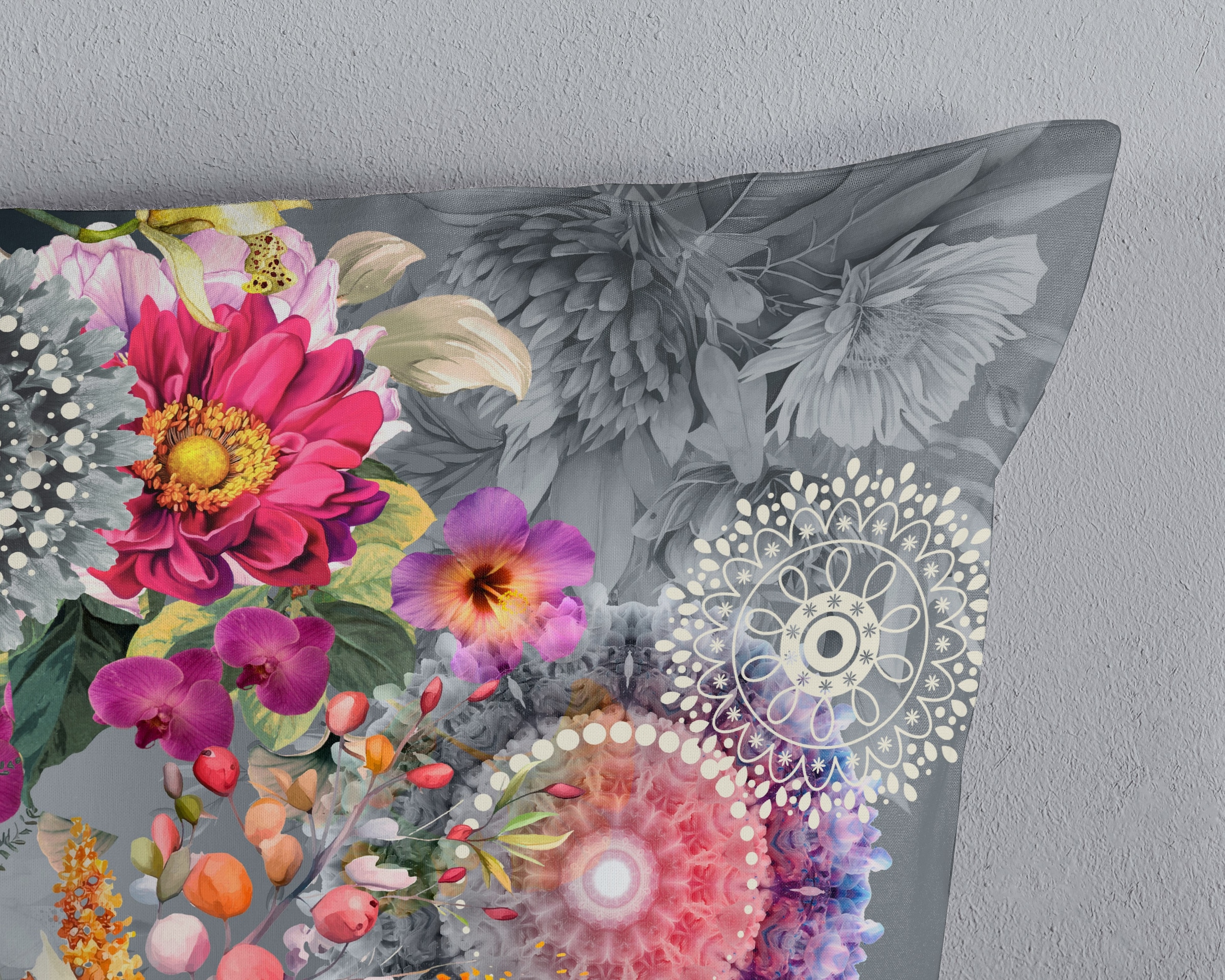hip Wendebettwäsche »Olinga«, Satin, Reißverschluss, Wendeoptik, Mandala, Blume, Grau, Bunt