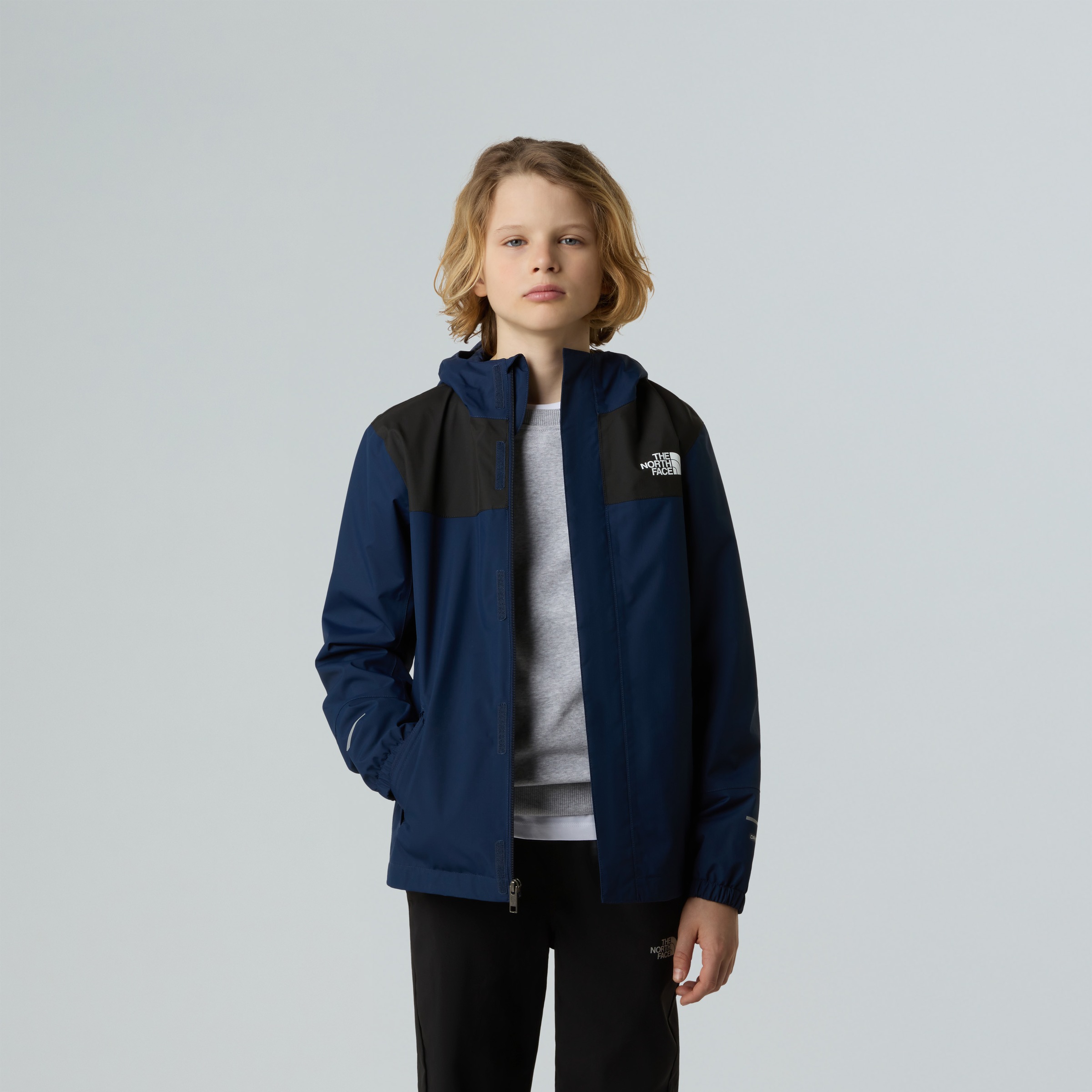 The North Face "ANTORA RAIN JACKET" mit Kapuze und hochschließendem Kragen, wasserdicht und winddicht