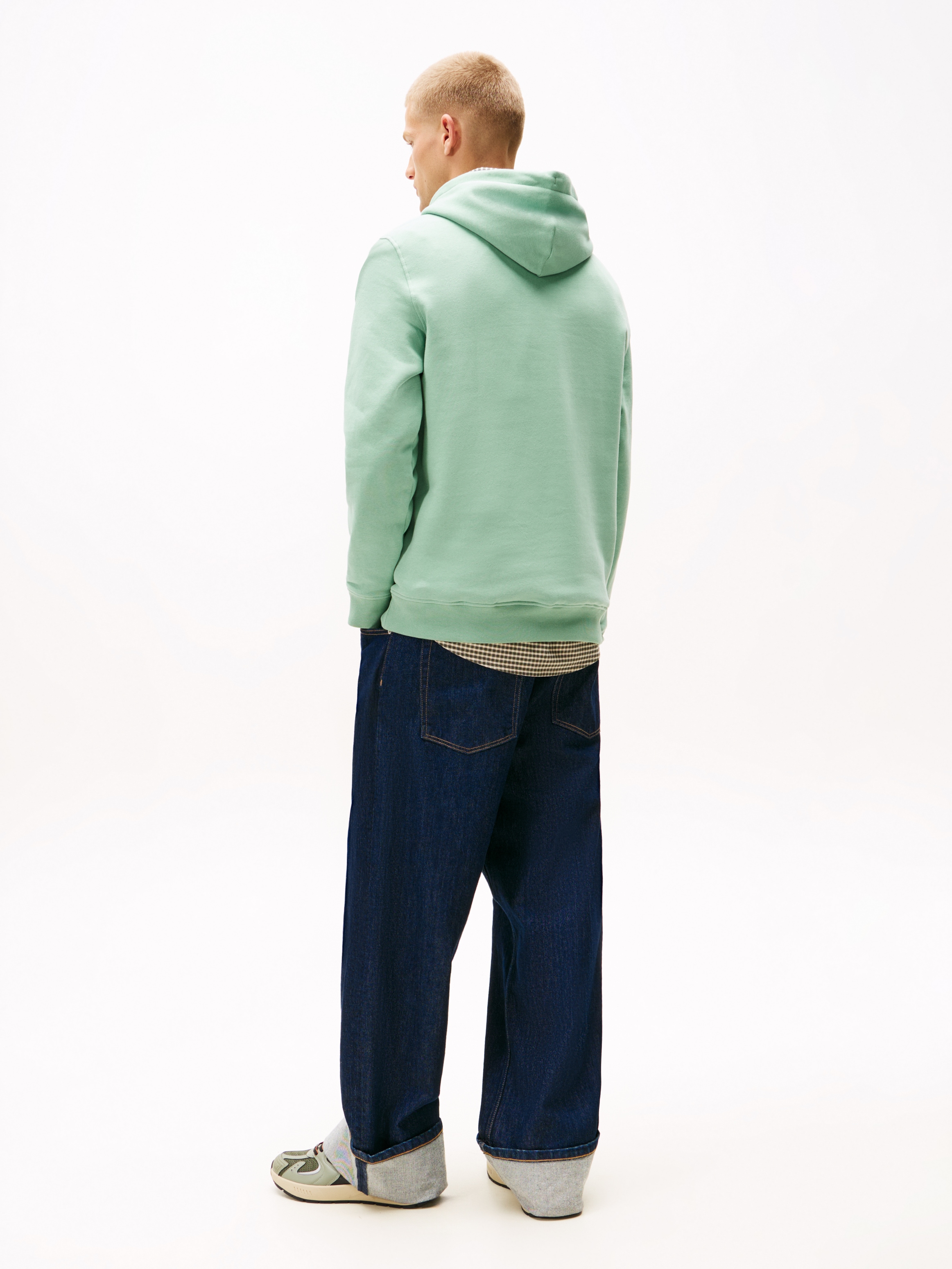 Tommy Jeans Hoodie »TJM REG LINEAR LOGO HOODIE EXT«, mit Logo-Stickerei