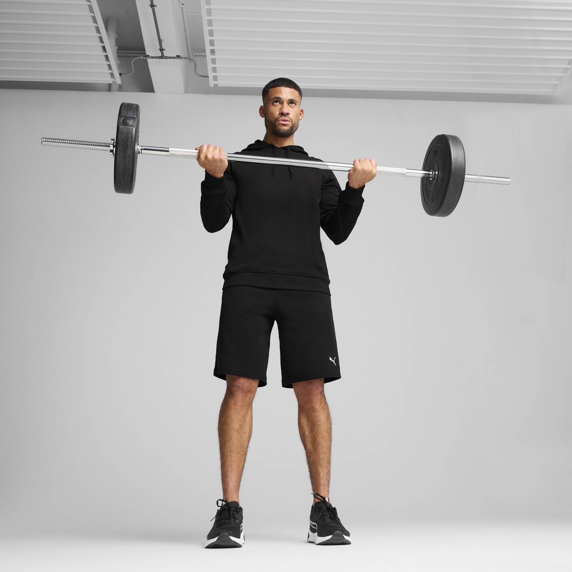 PUMA Trainingsshorts »TAD ESSENTIALS 10" Shorts Herren«