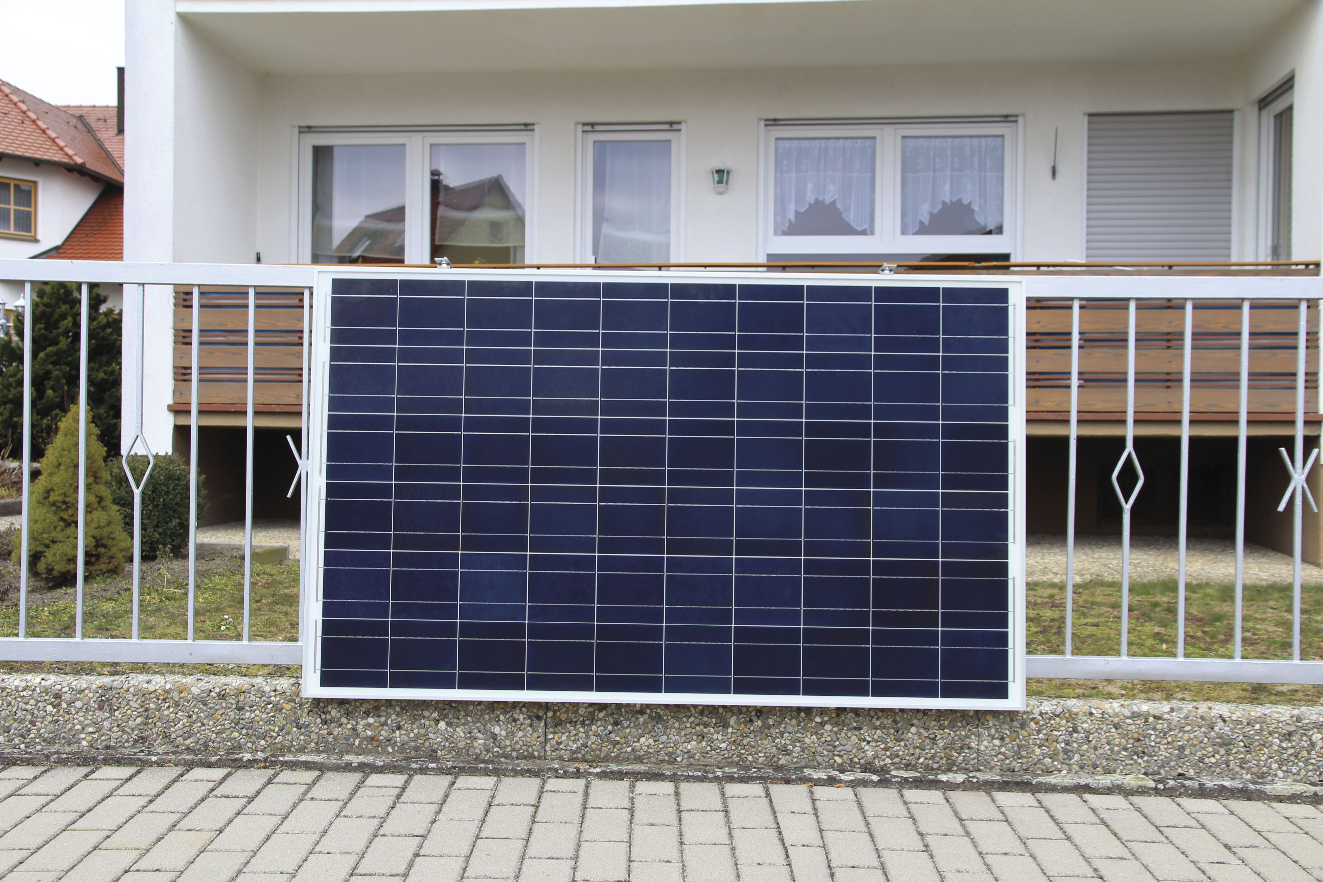 Thumbnail - Sunset Balkonkraftwerk "SUNpay300plus, SUNKIT300 Watt", (Komplett-Set, 6 St., inkl. Edelstahl-Halterungs-Set), Platzspar...