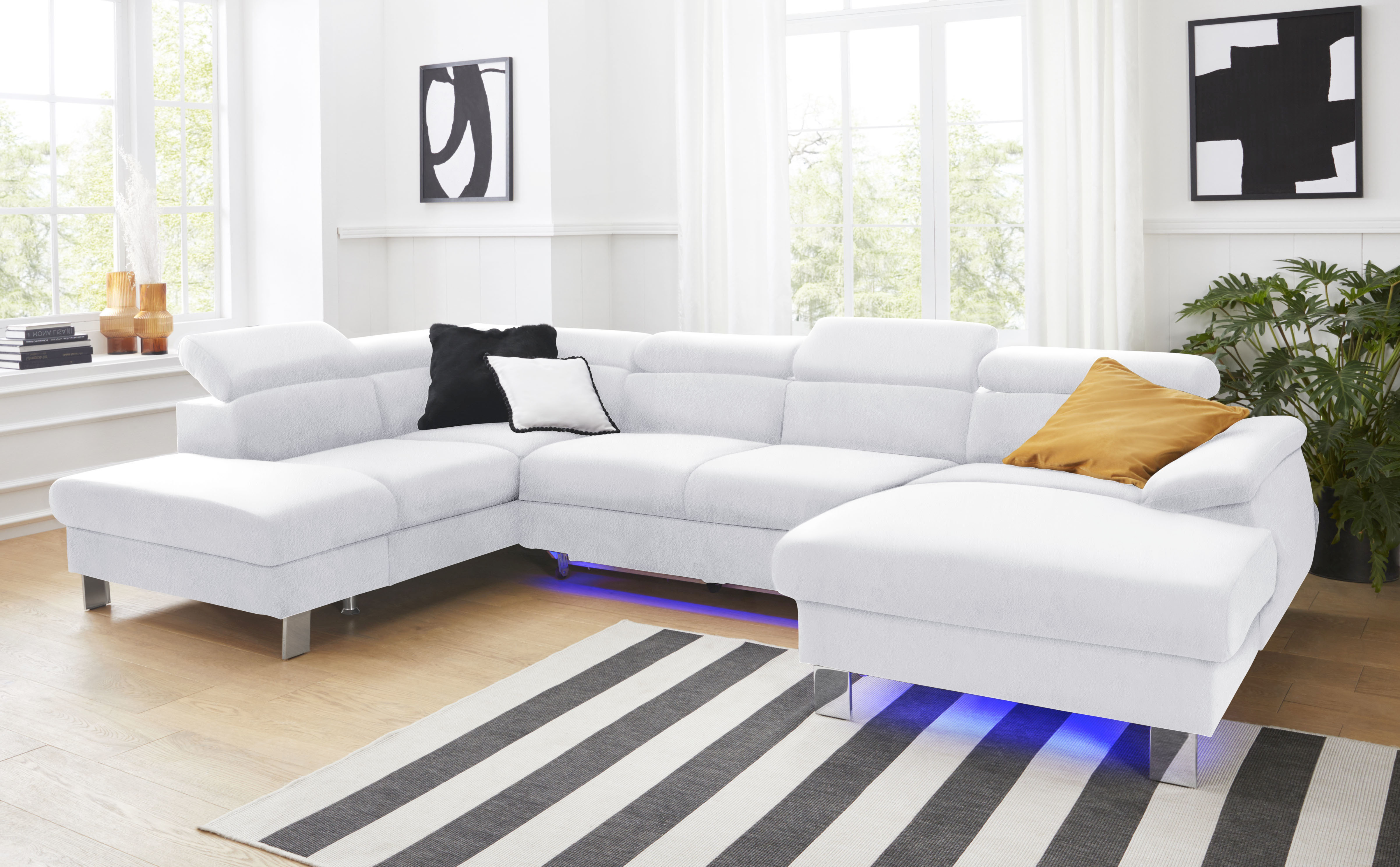 COTTA Wohnlandschaft "Komaris U-Form, B: 320 cm" mit Kopfteilverstellung, optional Schlaffunktion, Bettkasten & Licht