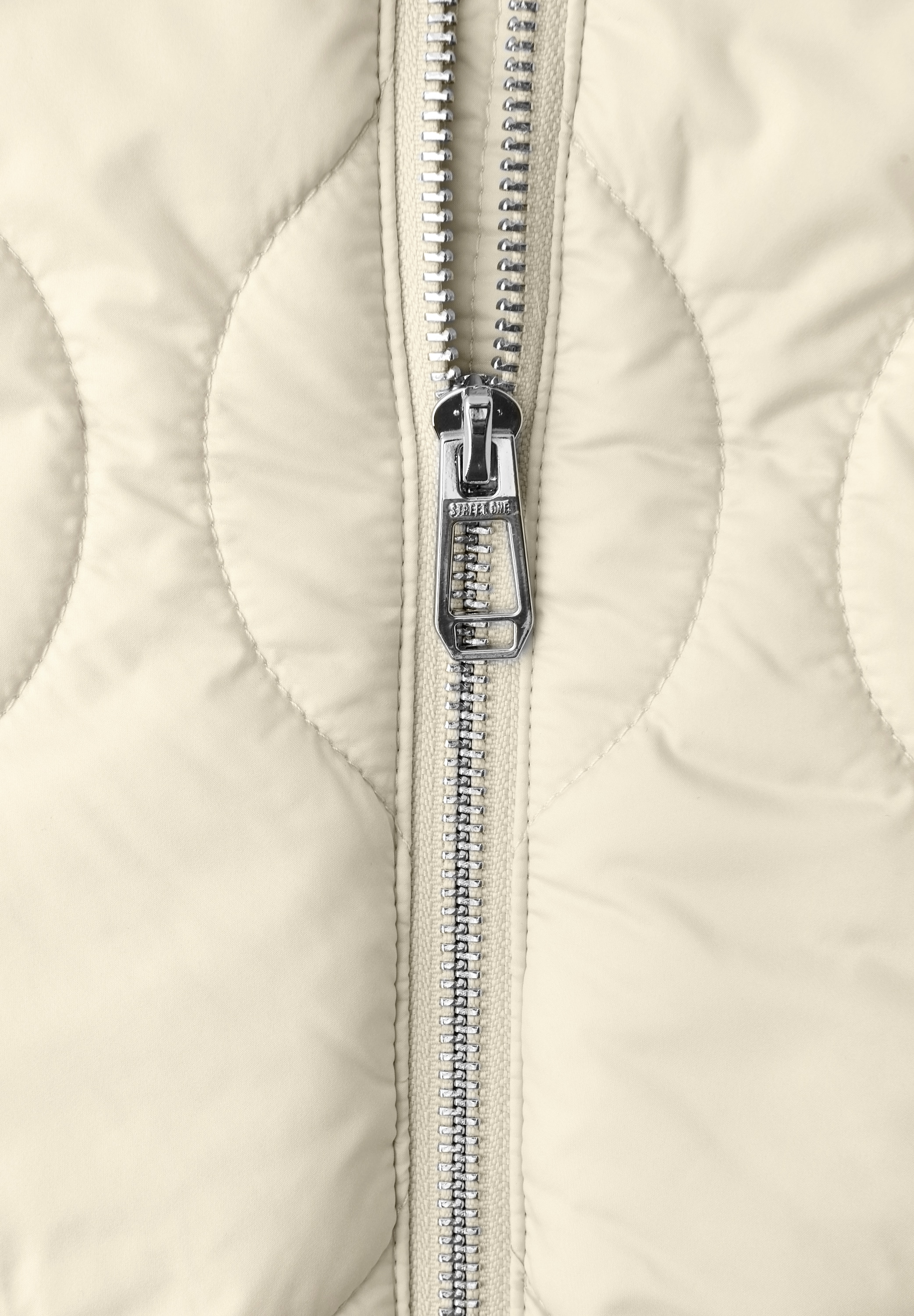 STREET ONE Kurzjacke ohne Kapuze mit Rundhalsausschnitt