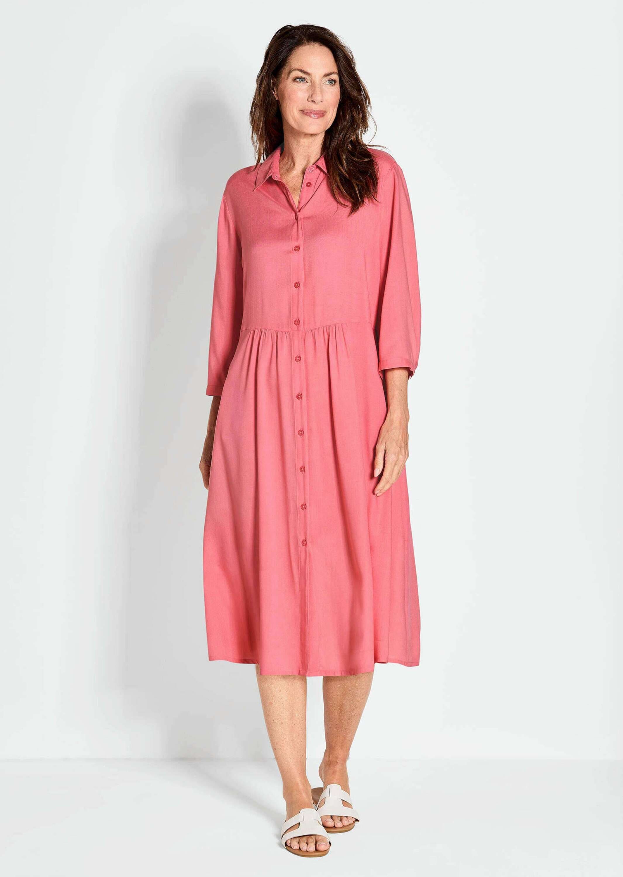 GOLDNER Sommerkleid »Kurzgröße Luftiges Hemdkleid mit Knopfleiste, Midi«