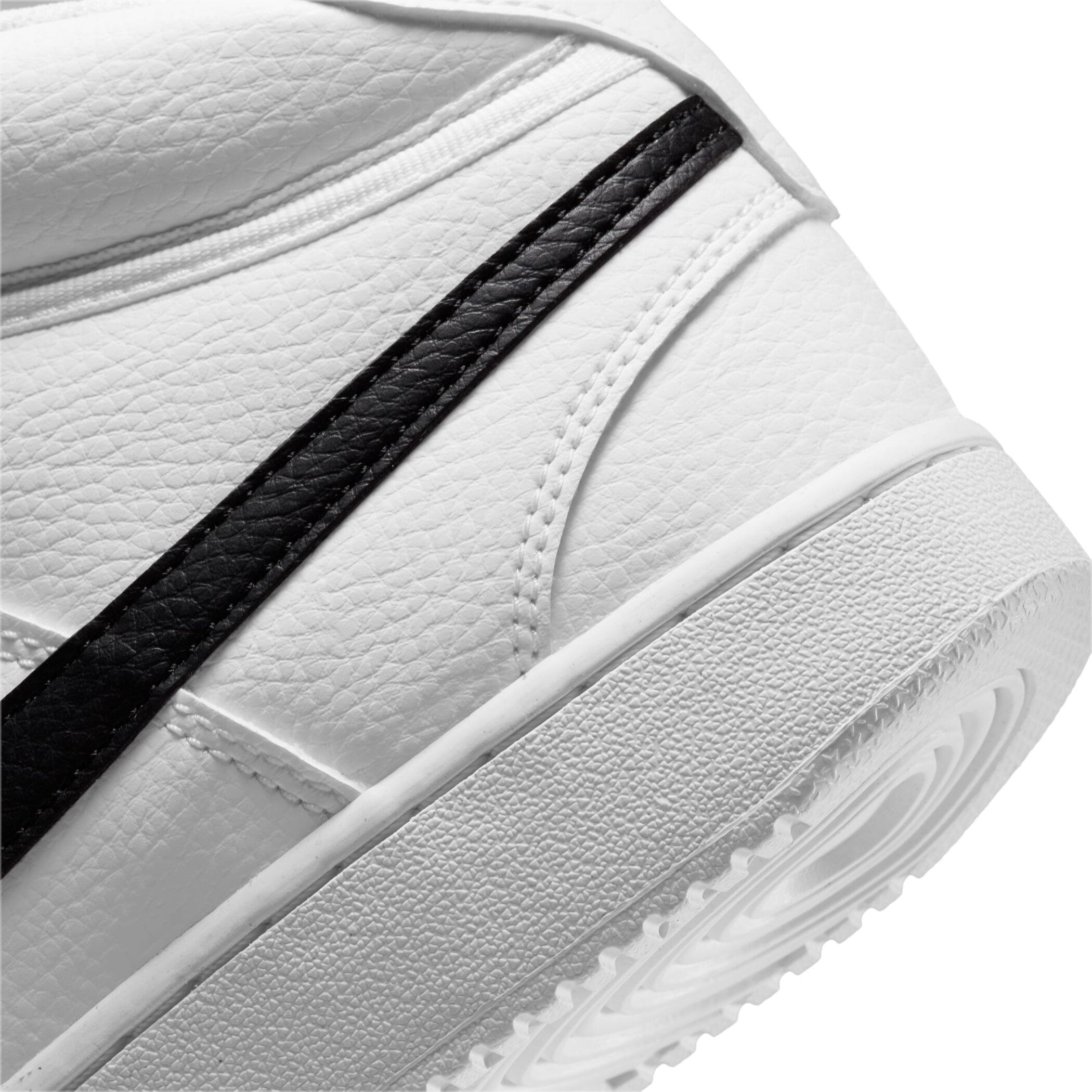 Nike Sportswear Sneaker »COURT VISION MID NEXT NATURE«, Design auf den Spuren des Air Force 1