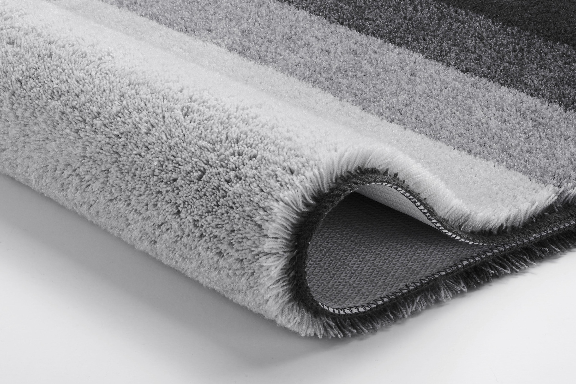 MEUSCH Badematte »Palace«, rutschhemmend beschichtet, fußbodenheizungsgeeignet, Badteppich, gestreift, mit Farbverlauf, waschbar