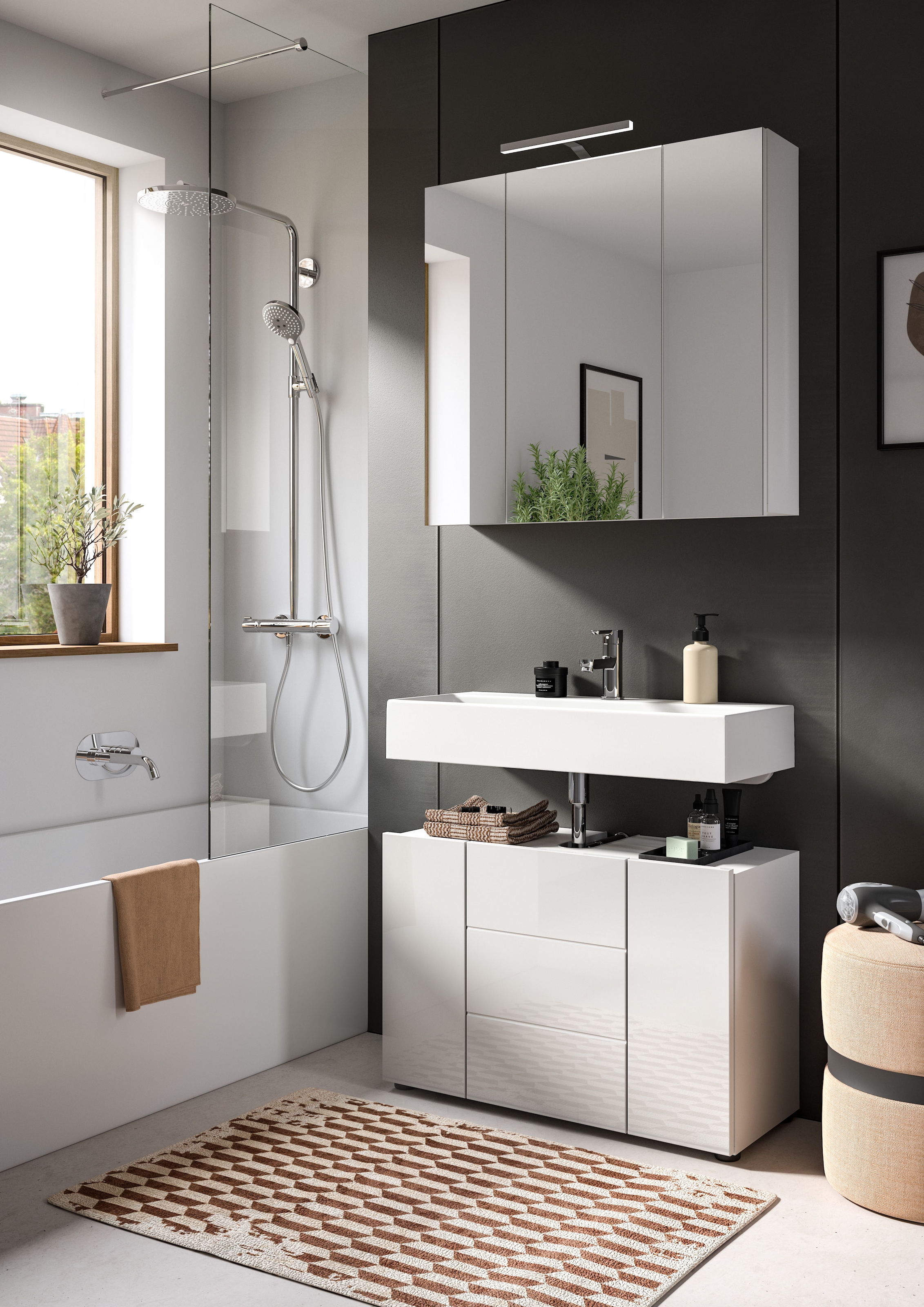 welltime Spiegelschrank »BIEL, TOPSELLER!, Breite 82 cm, 3 Türen, 6 Einlegeböden, 9 Fächer«, (1 St.), Badmöbel, Badschrank, Schrank, Wandschrank, Bad, Badezimmer