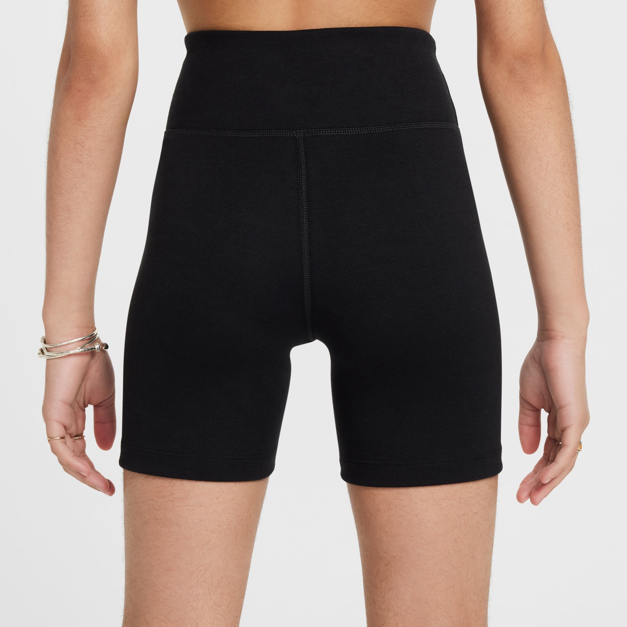 Nike Sportswear Shorts »G NSW CLSSC 5IN HR BIKE SHORT«