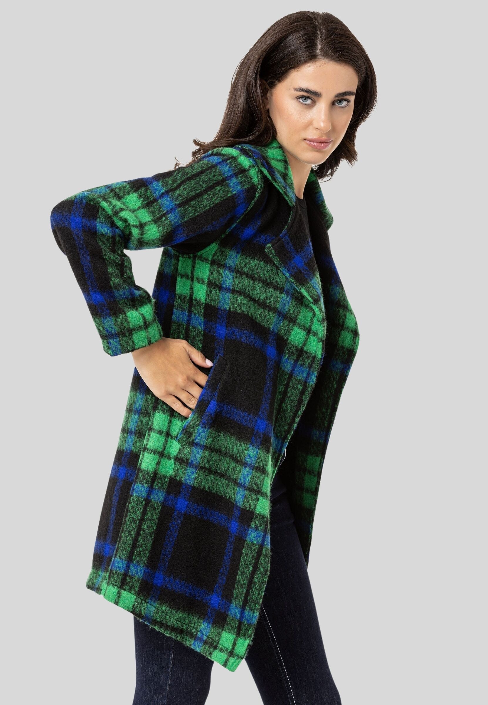 Cipo & Baxx Outdoorjacke »Jacken«, ohne Kapuze, im schicken Karo-Design