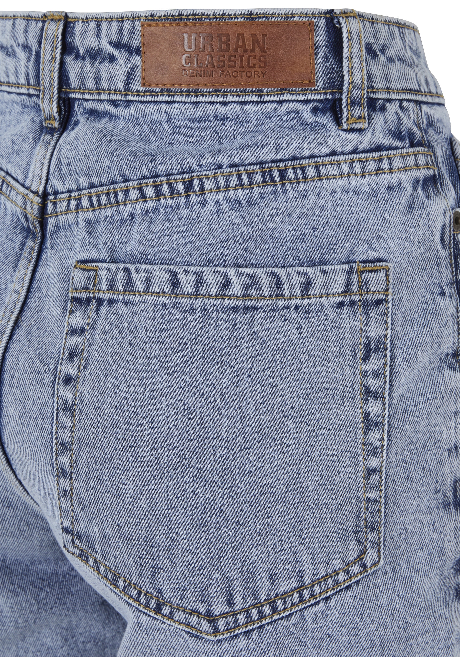 URBAN CLASSICS Shorts »Urban Classics Damen Ladies 90‘s Bermuda«