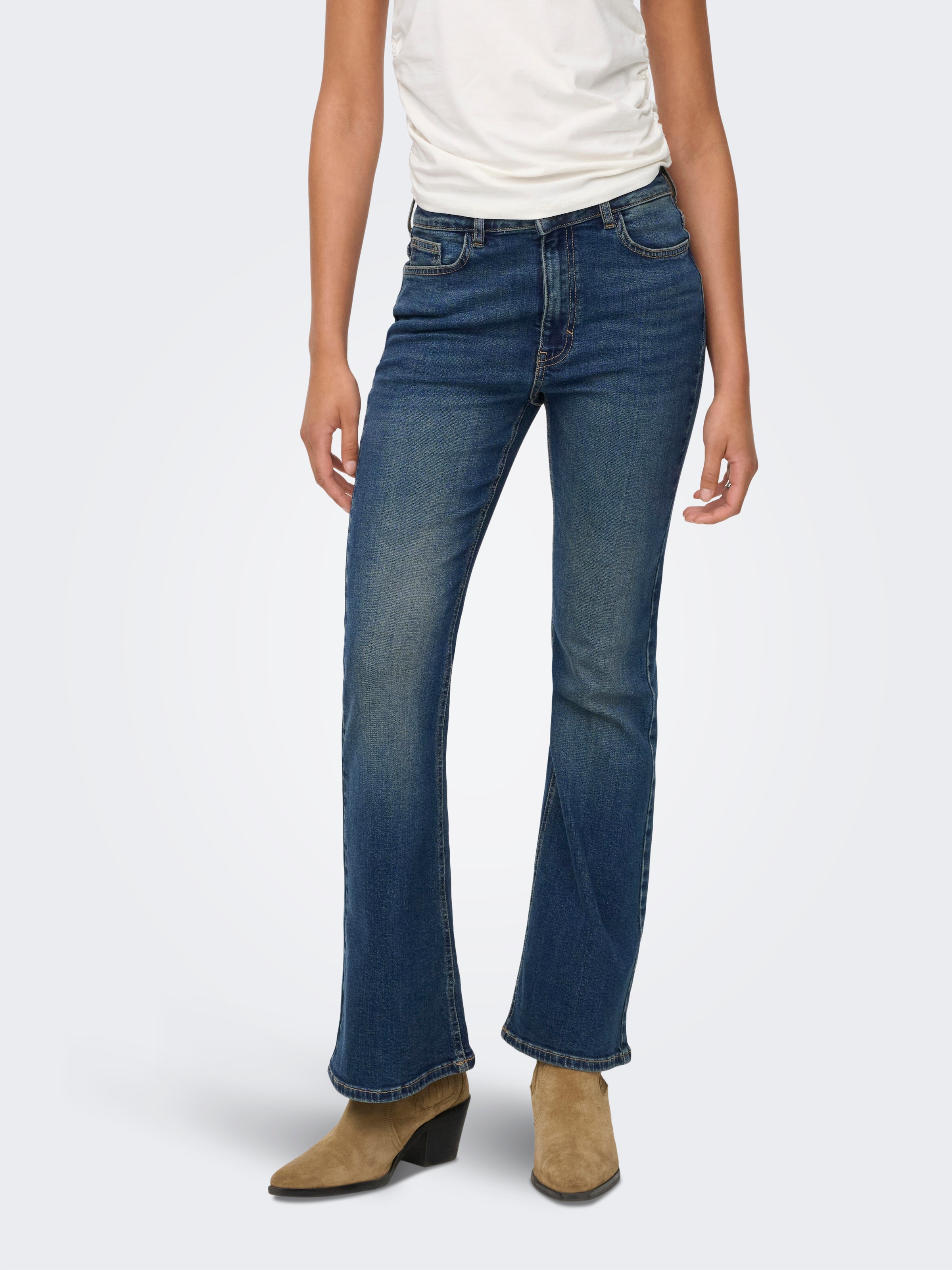 JDY 5-Pocket-Jeans "JDYKATHY HW FLARED JEANS DNM NOOS", mit ausgestelltem B günstig online kaufen