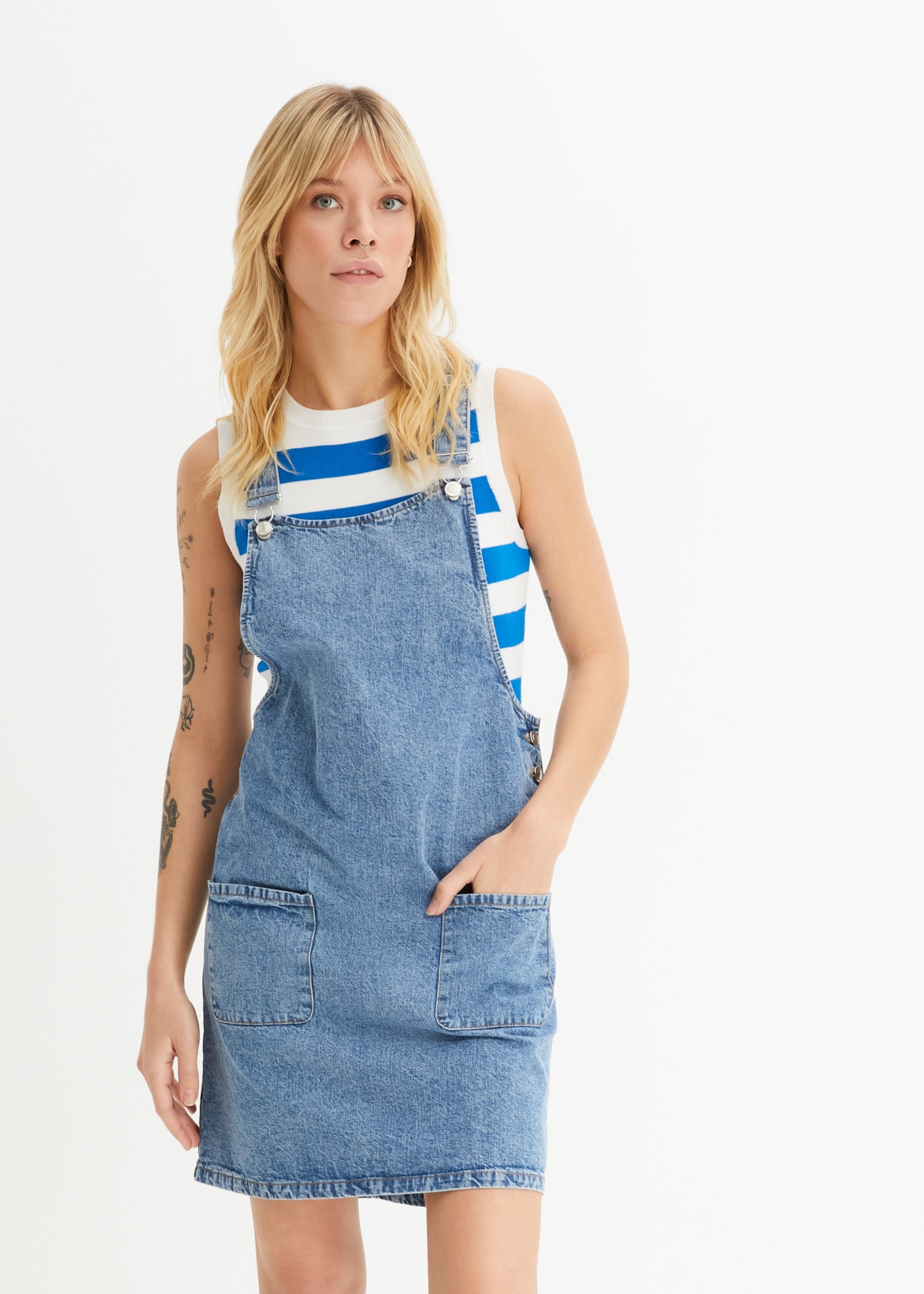 bonprix Jeanskleid A-Linien-Passform, aus Baumwolle, mit zwei aufgesetzten Taschen