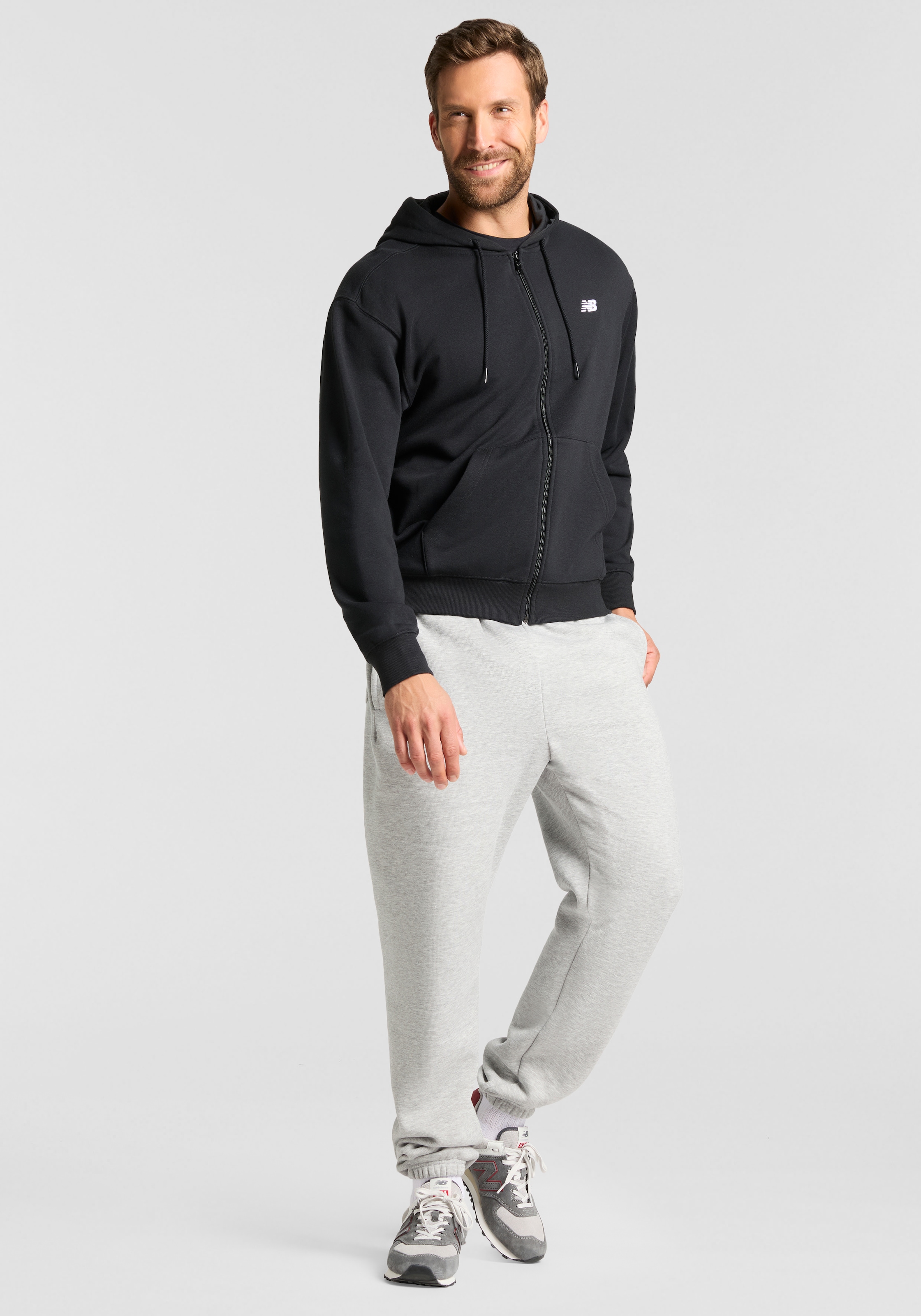 New Balance Sweatjacke »Sport Essentials Logo French Terry Full Zip« mit Kapuze, mit Eingrifftaschen, aus Baumwolle und Polyester