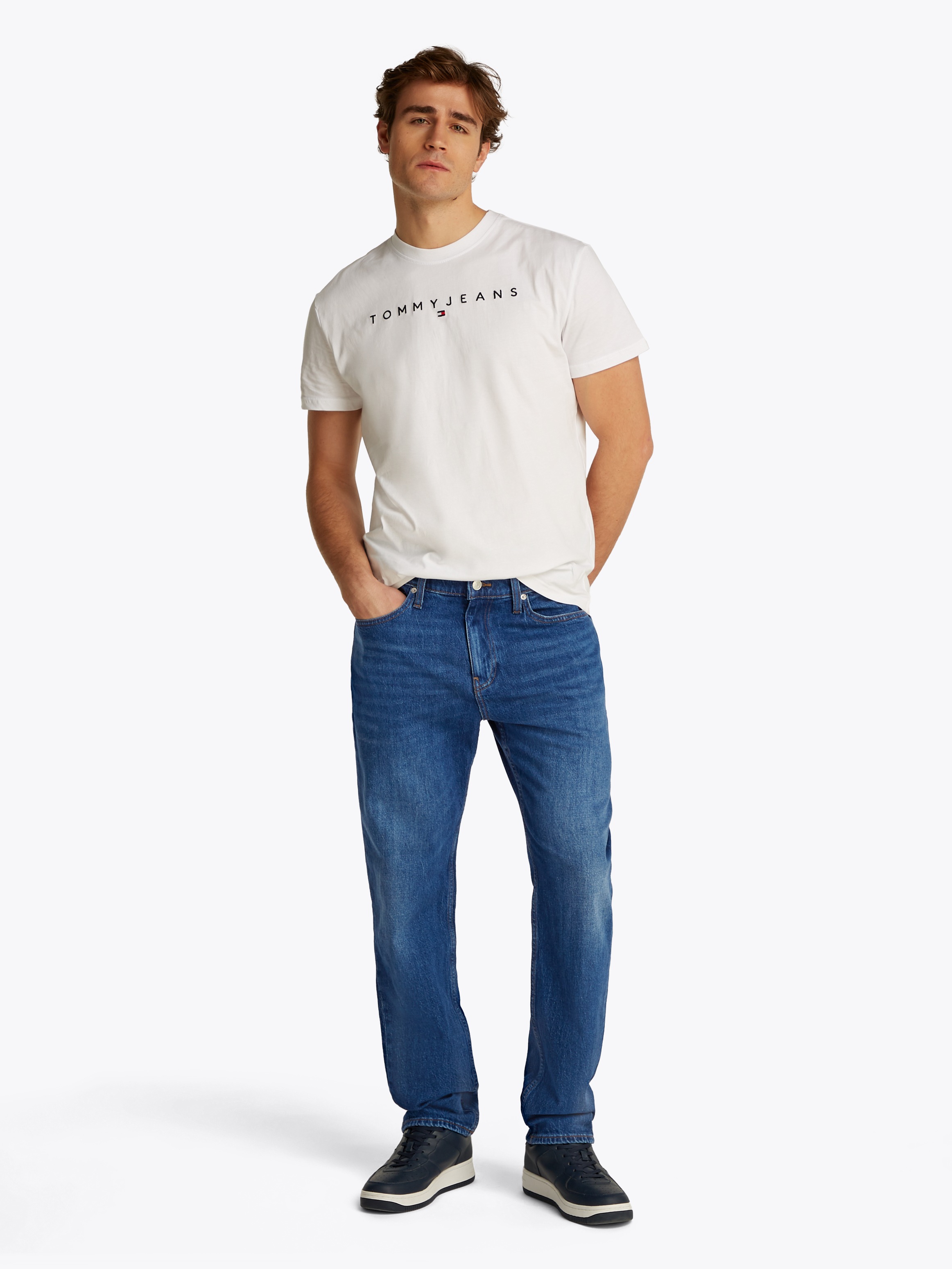 Tommy Jeans Regular-fit-Jeans »RYAN RGLR STRGHT«, mit Logoprägung