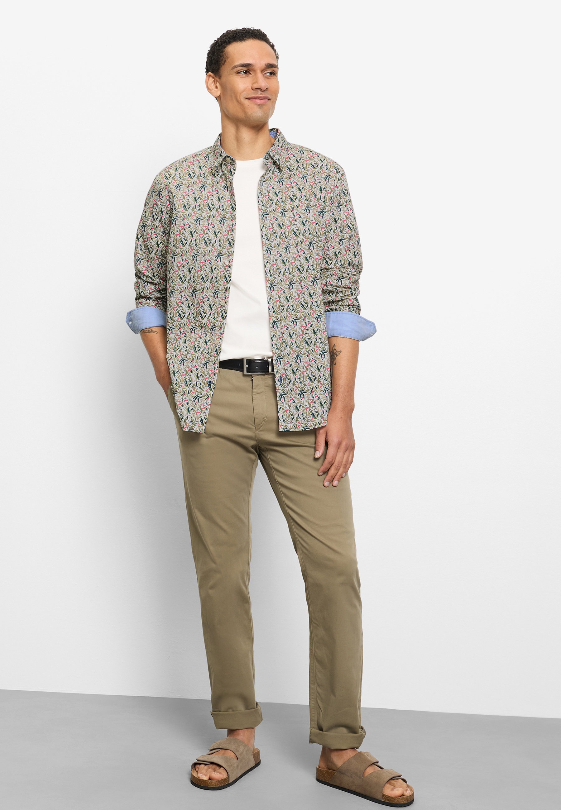 Langarmhemd OLYMP "OLYMP Casual, regular fit, Kent", Herren, Gr. M, Normaler Arm, oliv, 100% Baumwolle, Hemden 2