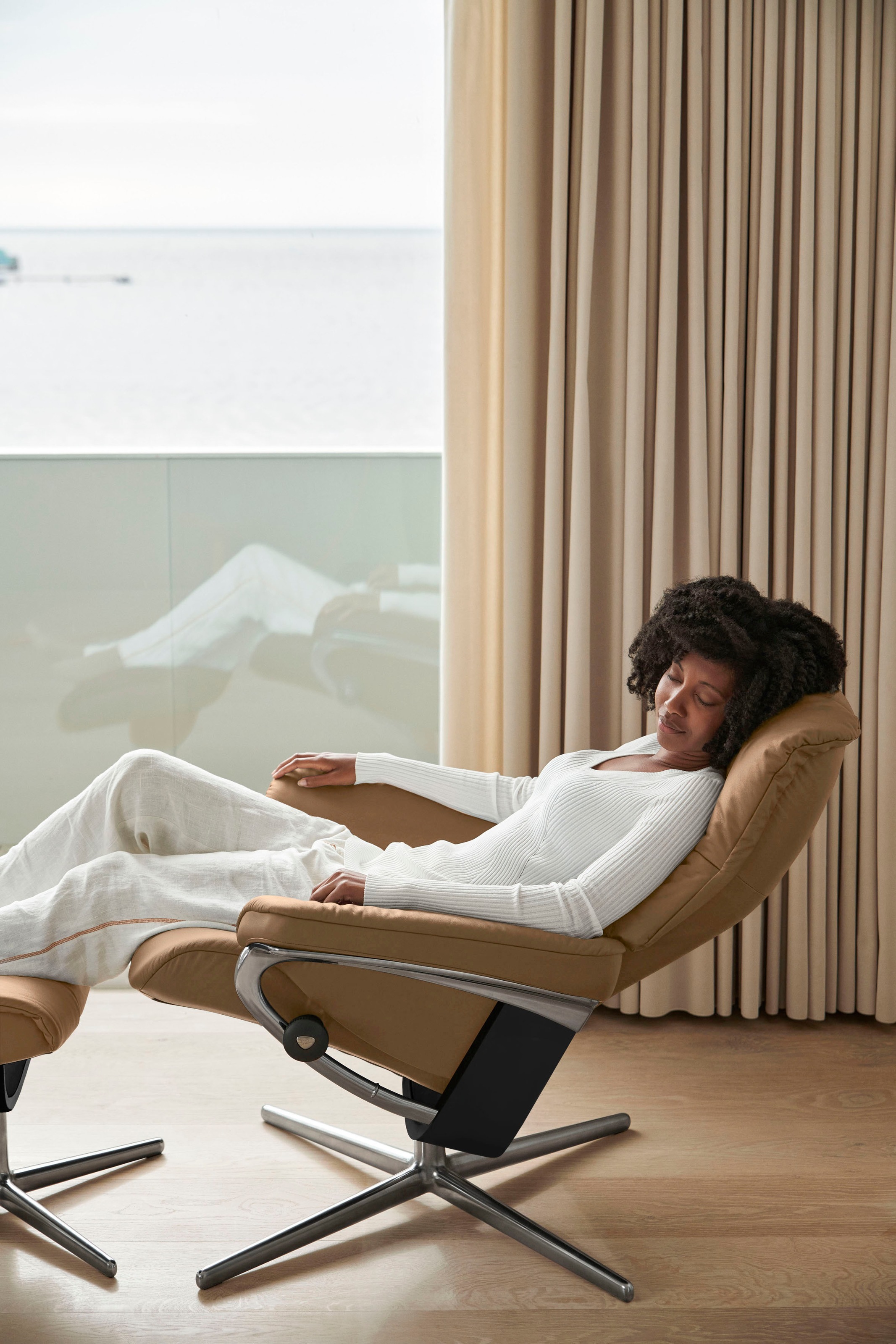Stressless® Relaxsessel »Mayfair«, mit Cross Base, Größe S, M & L, Holzakzent Schwarz