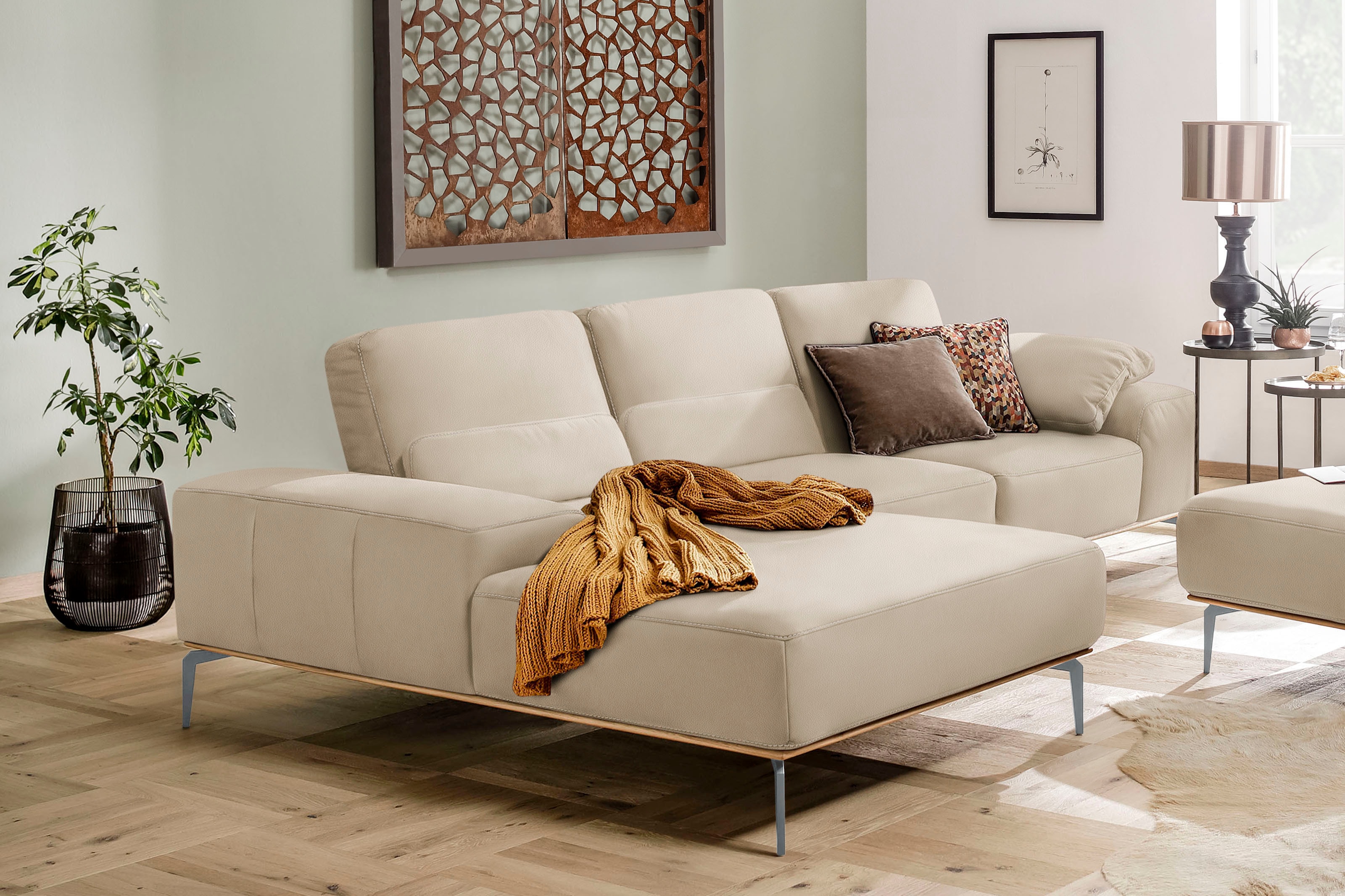 W.SCHILLIG Ecksofa "run, Designsofa mit tollem Sitzkomfort, bequem, Breite 299cm, L-Form" mit elegantem Holzsockel, Füße in Silber matt, Breite 299 cm