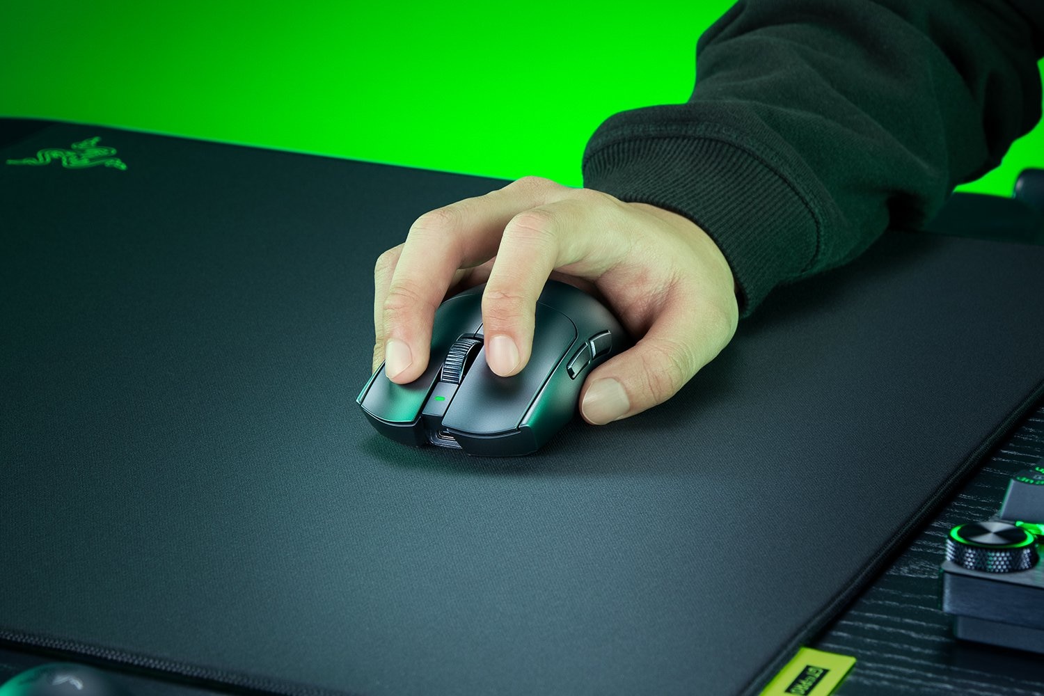 RAZER Gaming-Maus »Viper V4 Pro« kabelgebunden | kabellos