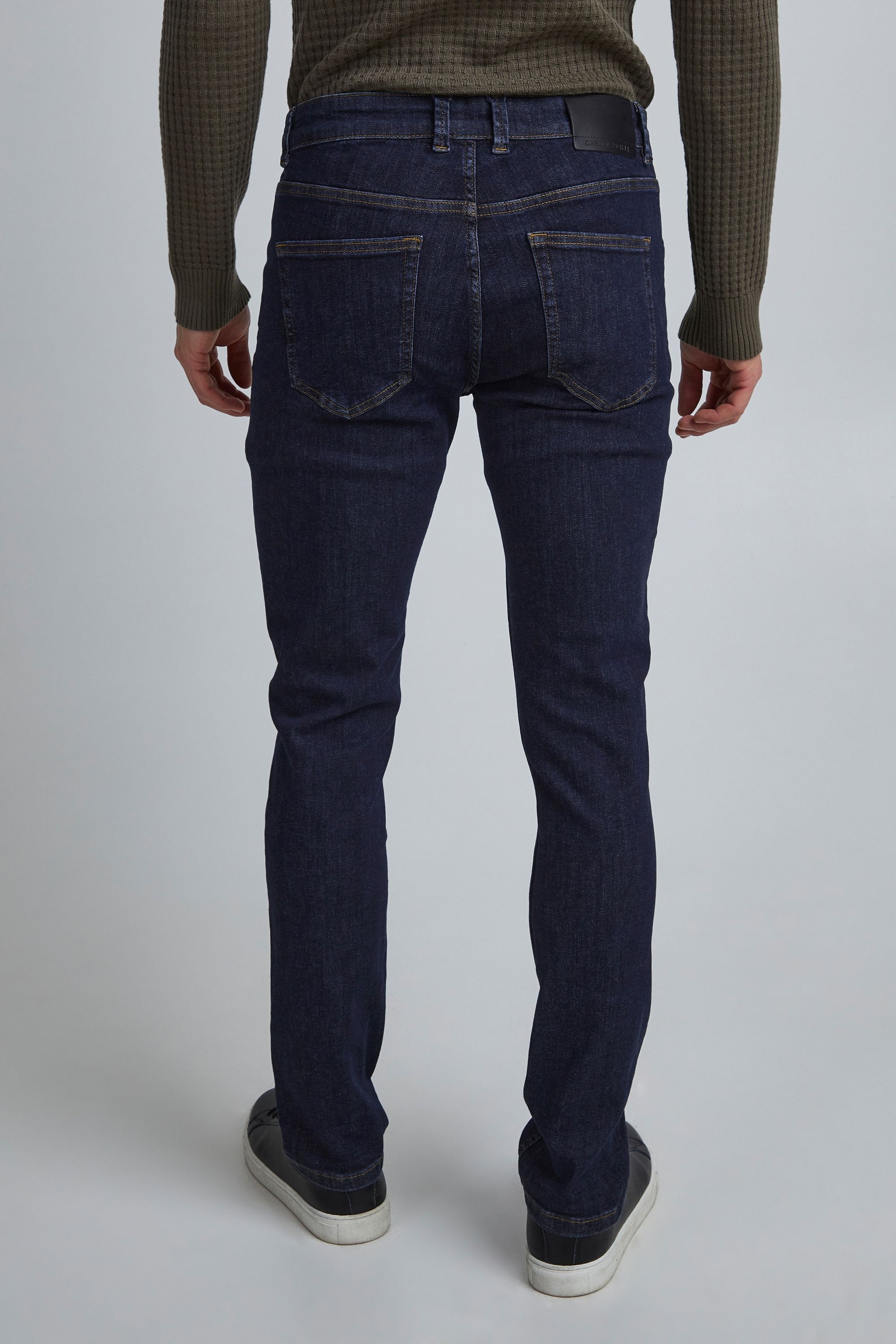5-Pocket-Jeans CASUAL FRIDAY "5-Pocket-Jeans CFRy", Herren, Gr. 38, Länge 32, blau (denim unwashed blau), Obermaterial: 97% Baumwolle CO. 3% Elasthan EL., Hosen 5-Pocket-Jeans 3