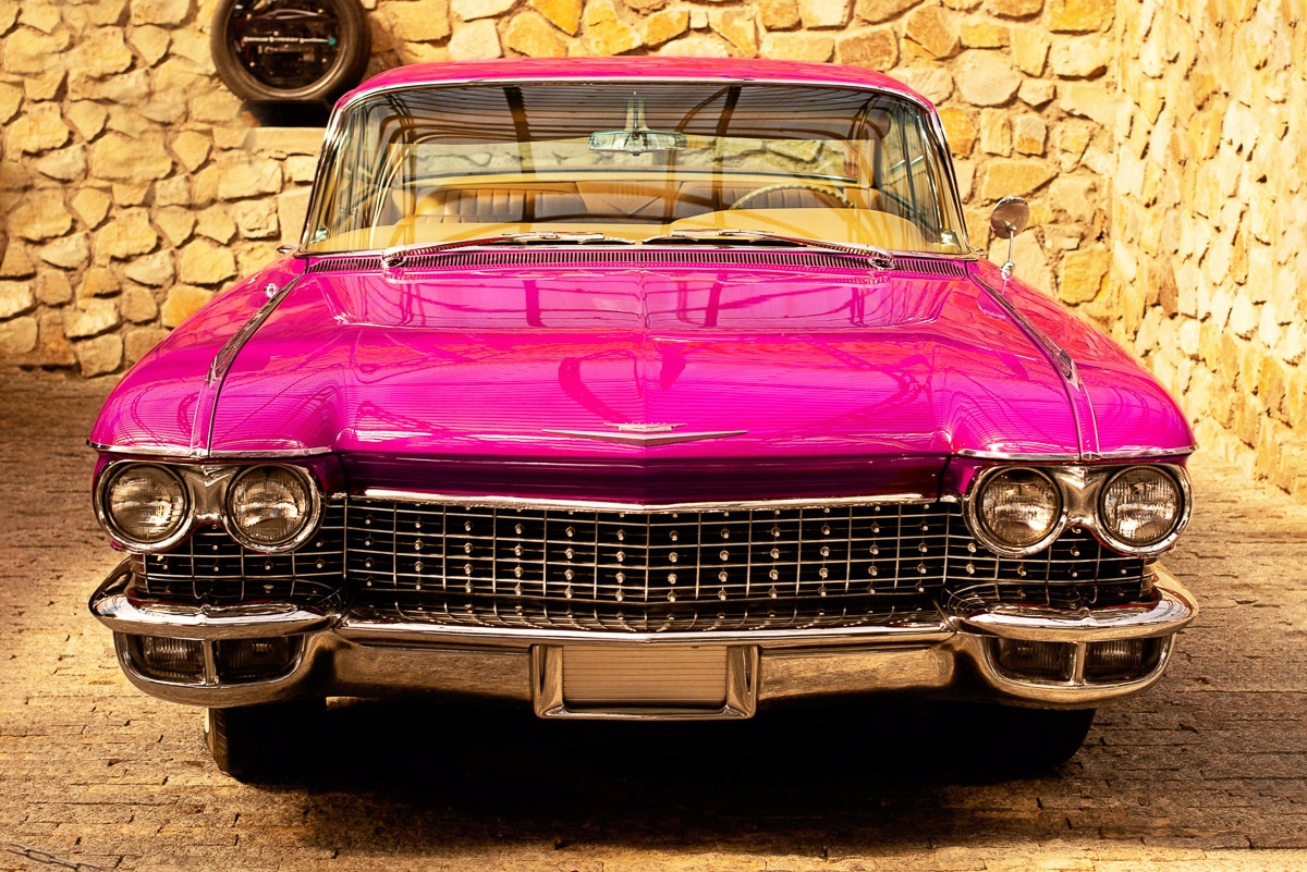 Papermoon Fototapete »Rosa oldtimer«