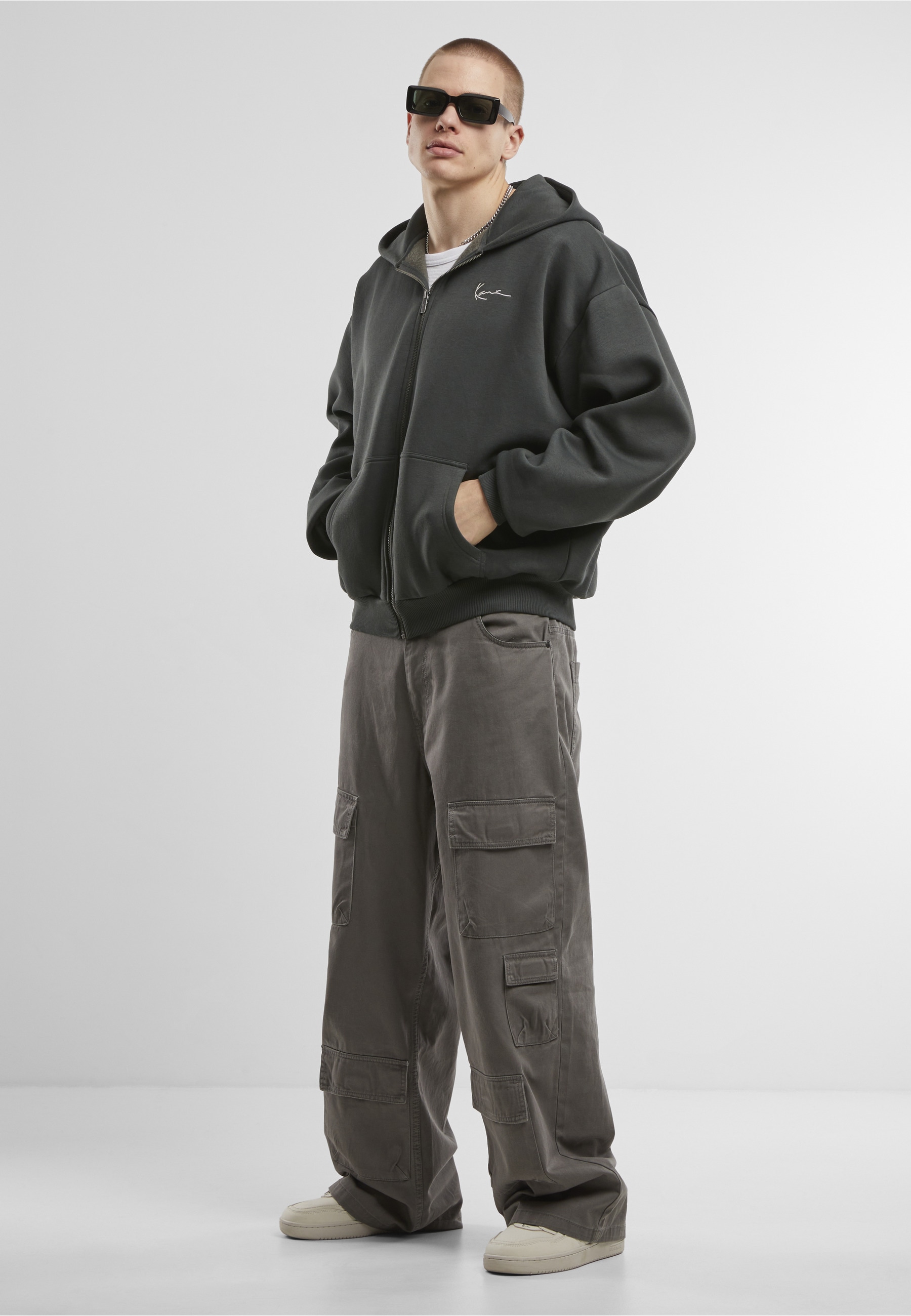 Karl Kani Kapuzenpullover »Karl Kani KK Old English Chrome Backprint Zip Hoodie« 1 tlg.