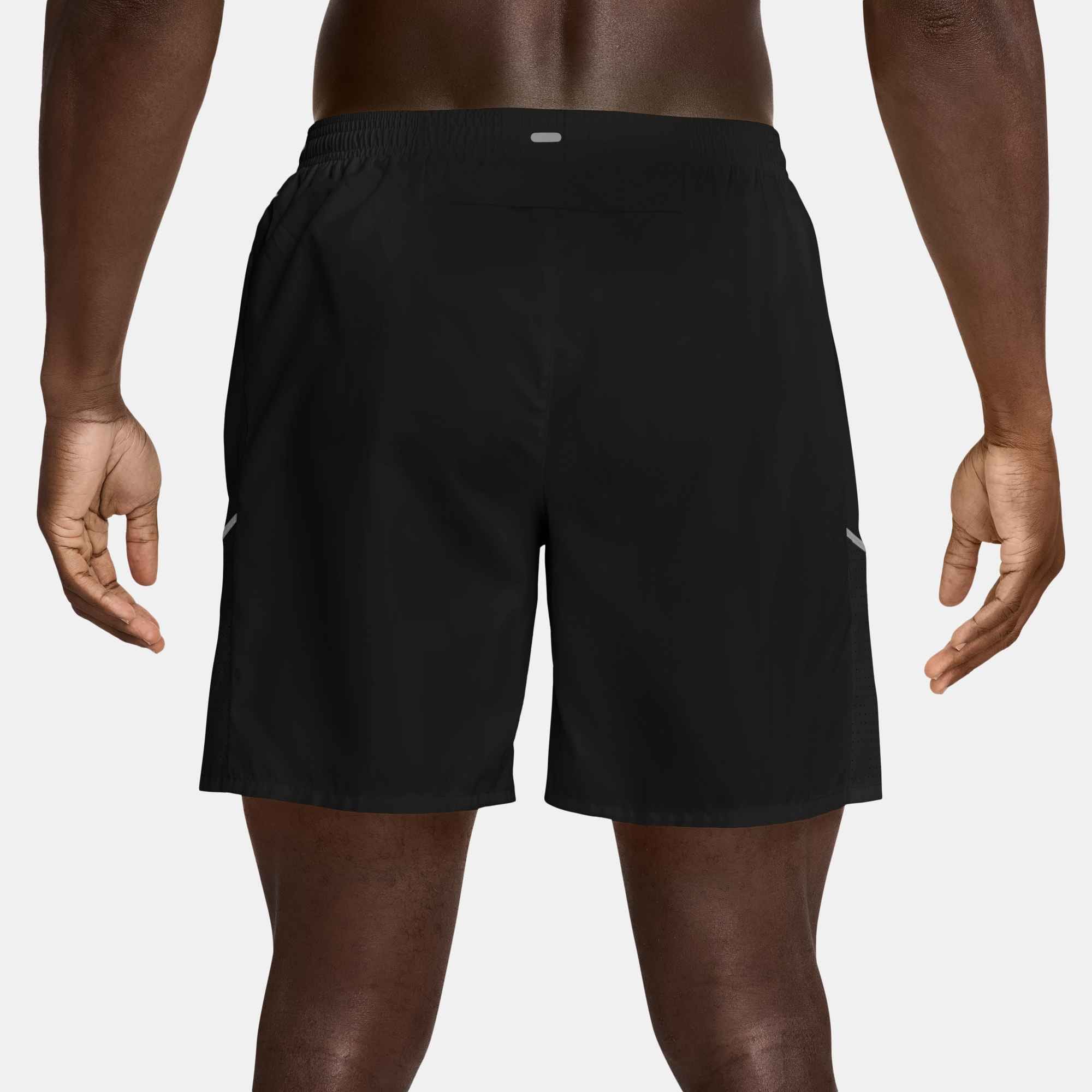 Nike Laufshorts »M NK DF MILER 7UL SHORT«  atmungsaktiv, schnell trocknend, ungefüttert, sportlicher Stil