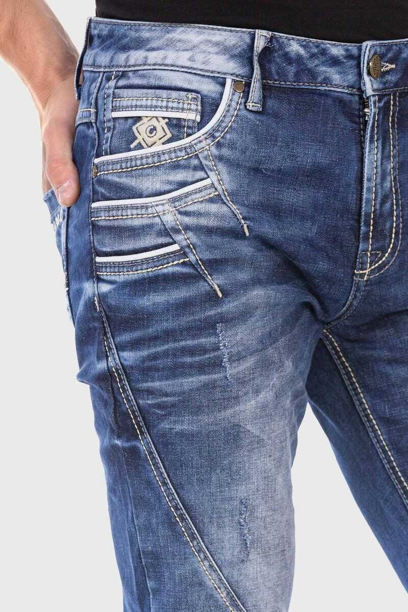 Cipo & Baxx Straight-Jeans »Jeans«, im trendigen Design