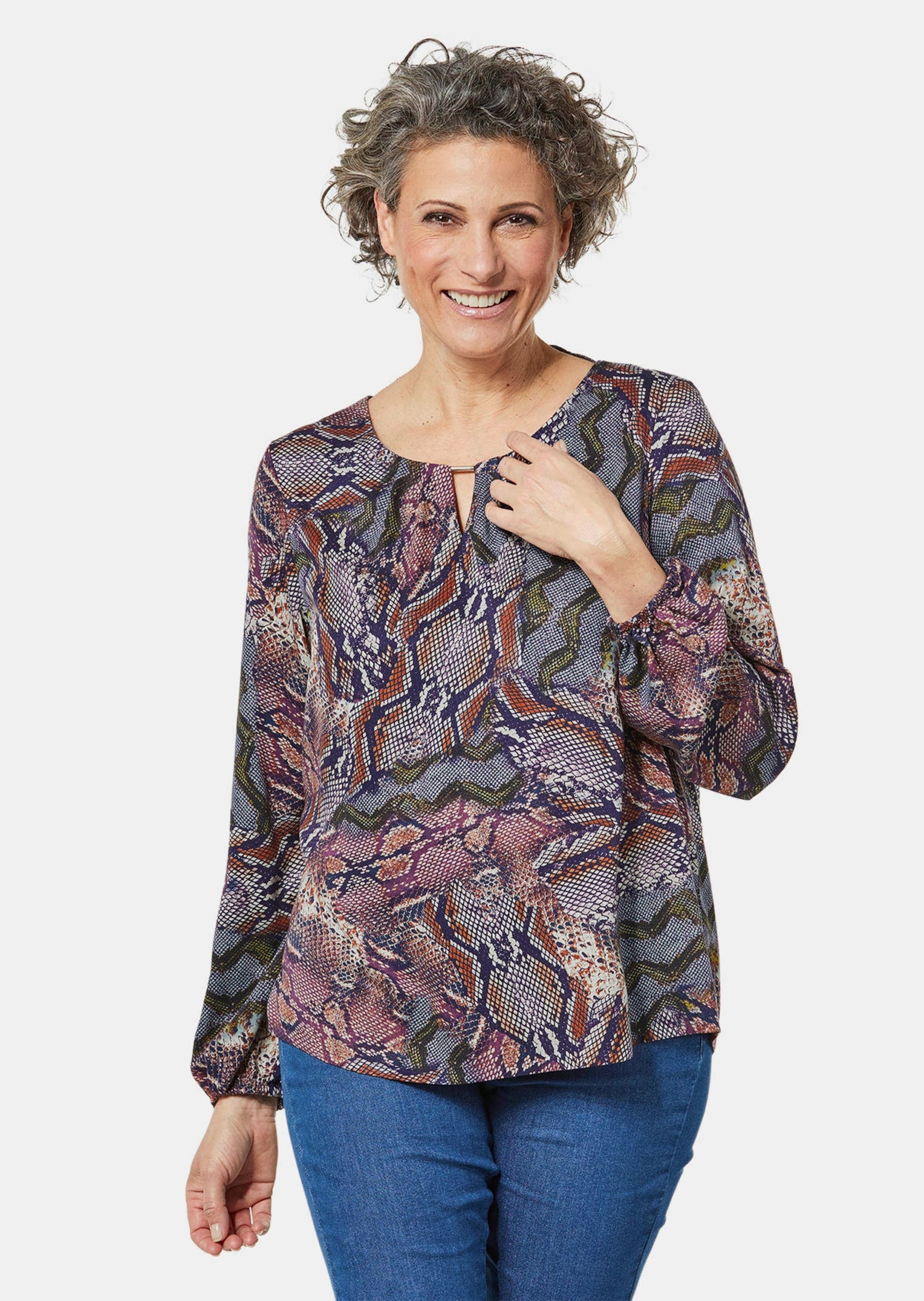 GOLDNER Druckbluse »Bluse Kurzgröße - Druckbluse mit raffinierter Ausschnittlösung«