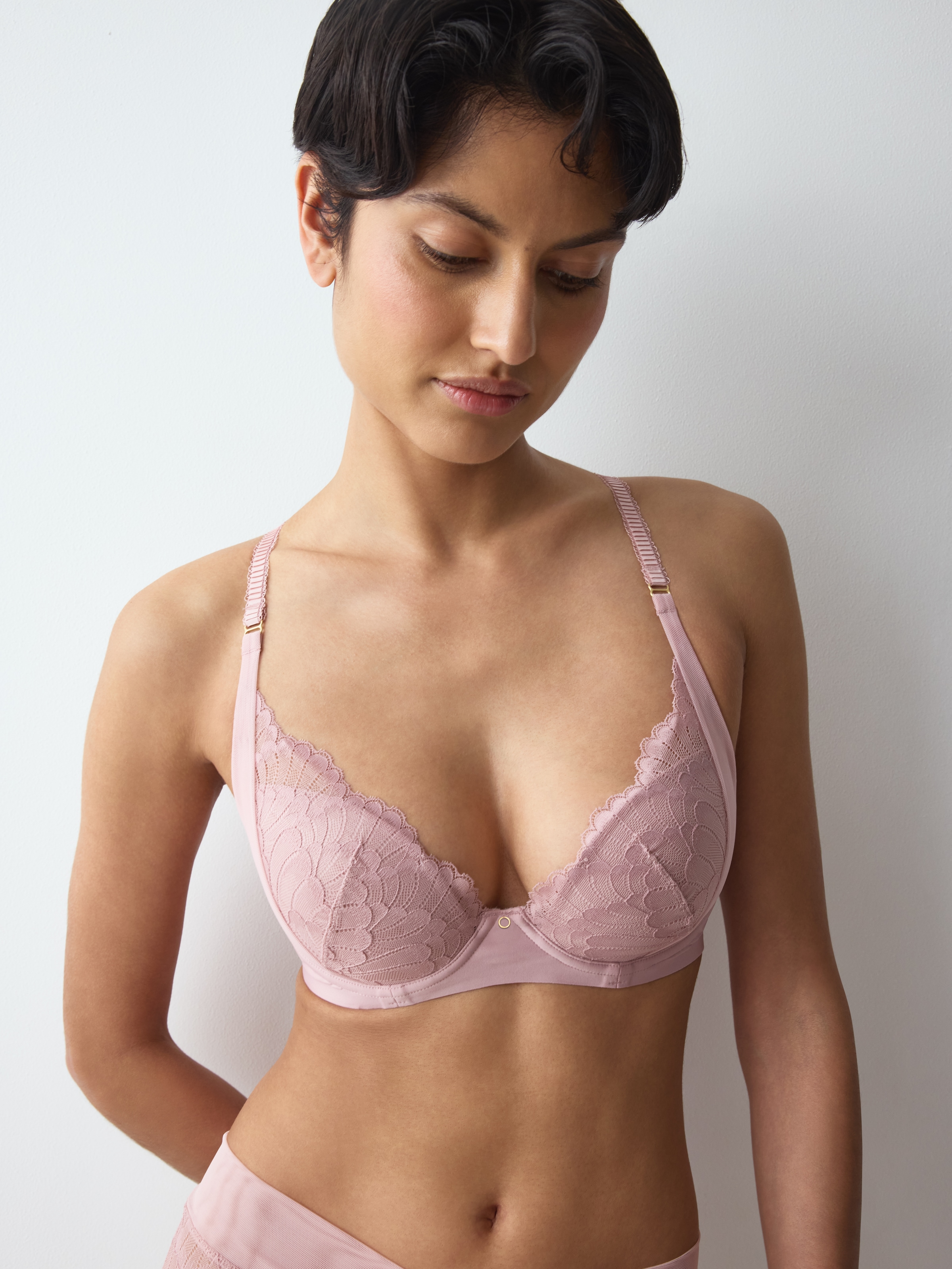 Triumph »Love in Lace WP« Stretch-Spitze