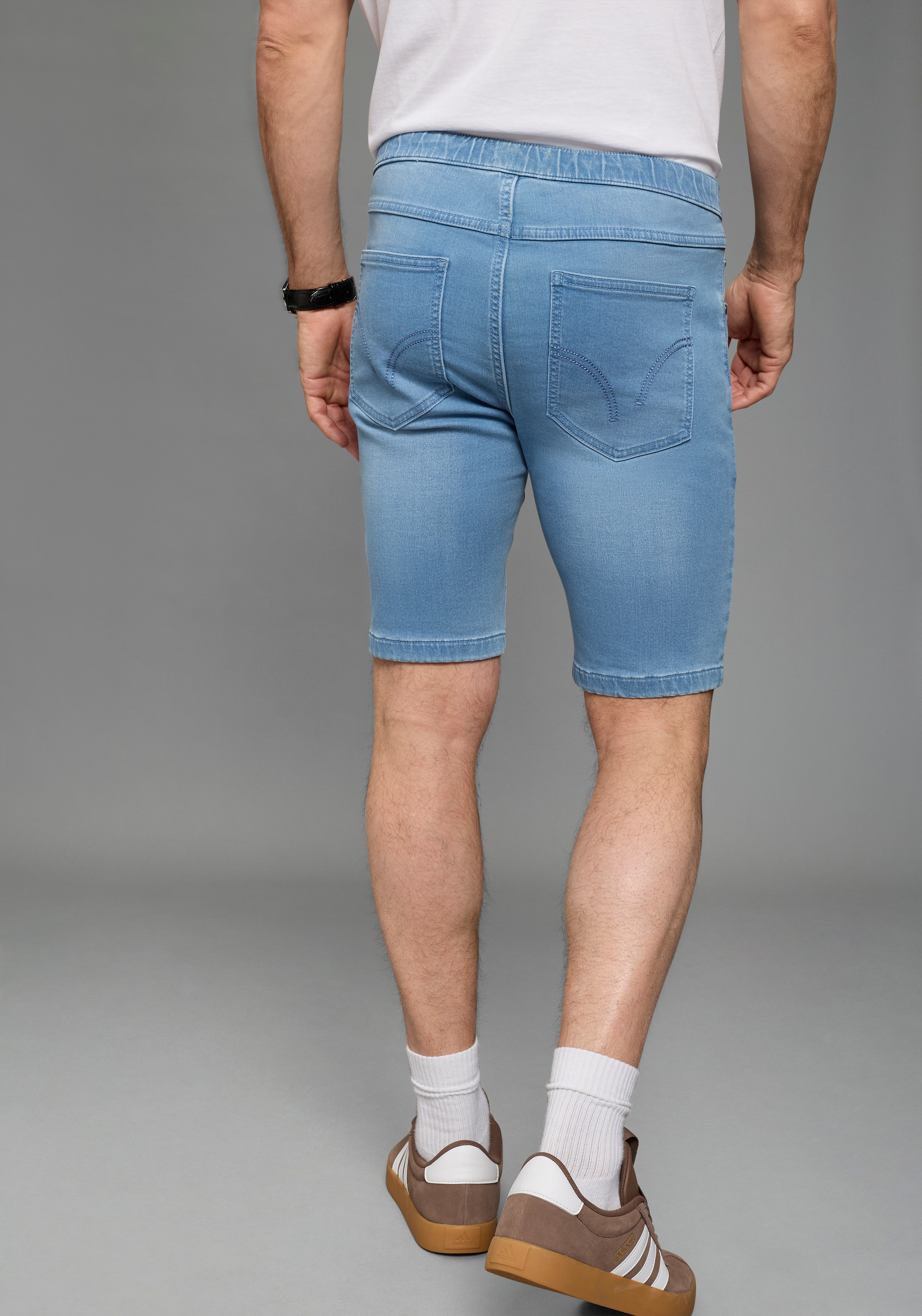 Thumbnail - Arizona Jeansshorts gerade geschnittenes Bein, Regular Fit Passform