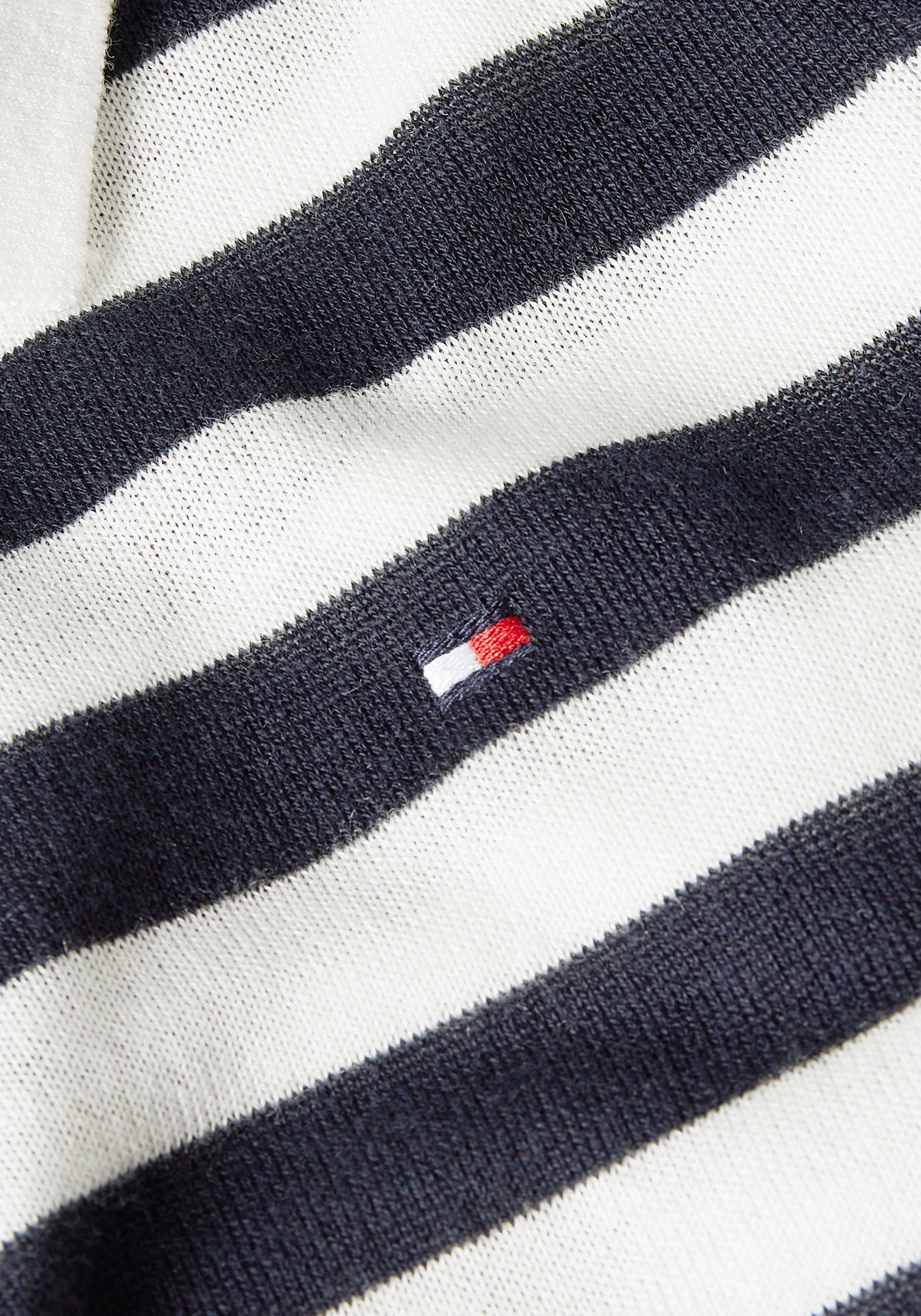 Tommy Hilfiger Polokragenpullover »BUTTON POLO SS TOP«, mit Logo auf der Brust