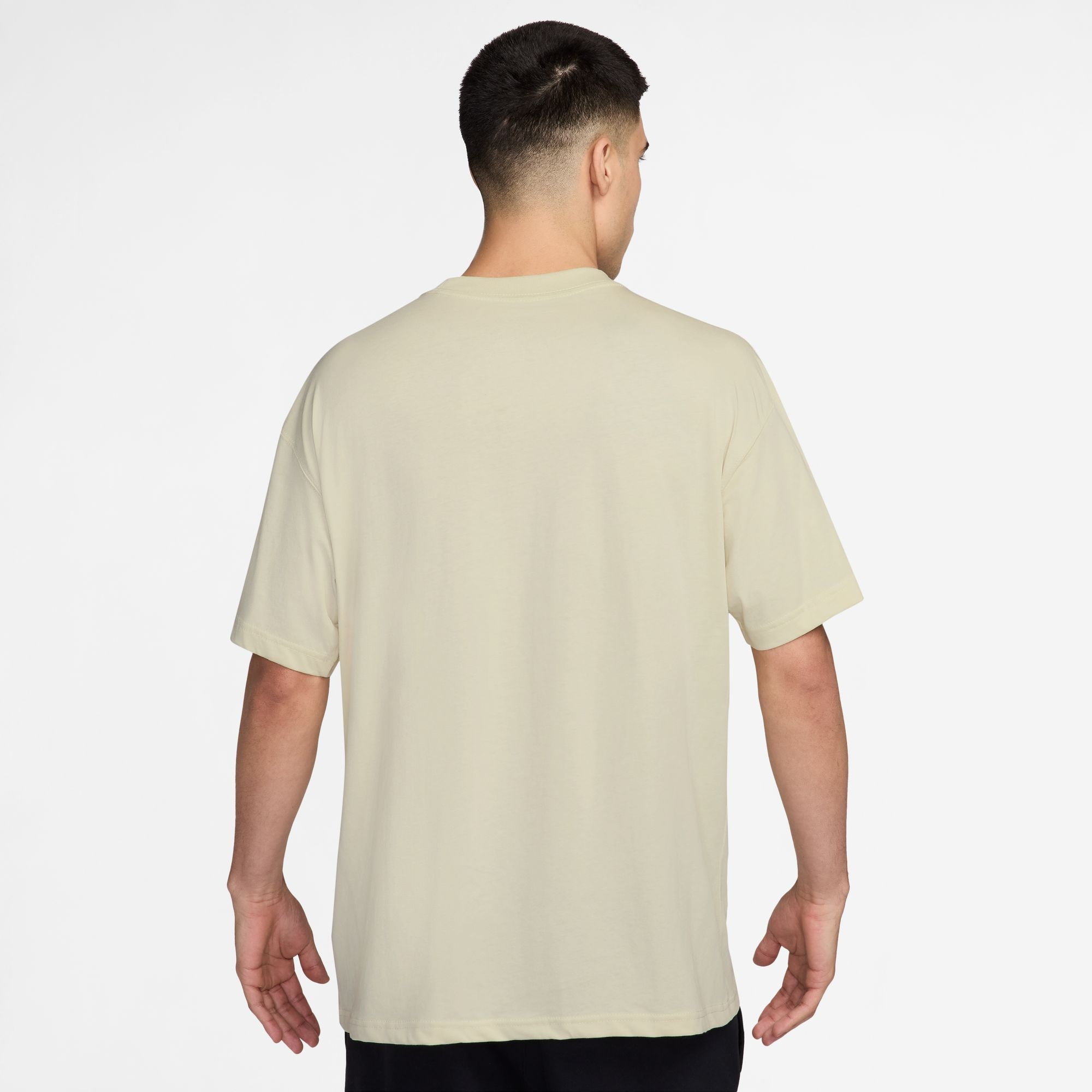 Nike T-Shirt »U NSW TEE LSE JDI« sportlicher Stil, für Alltag und verschiedene Aktivitäten