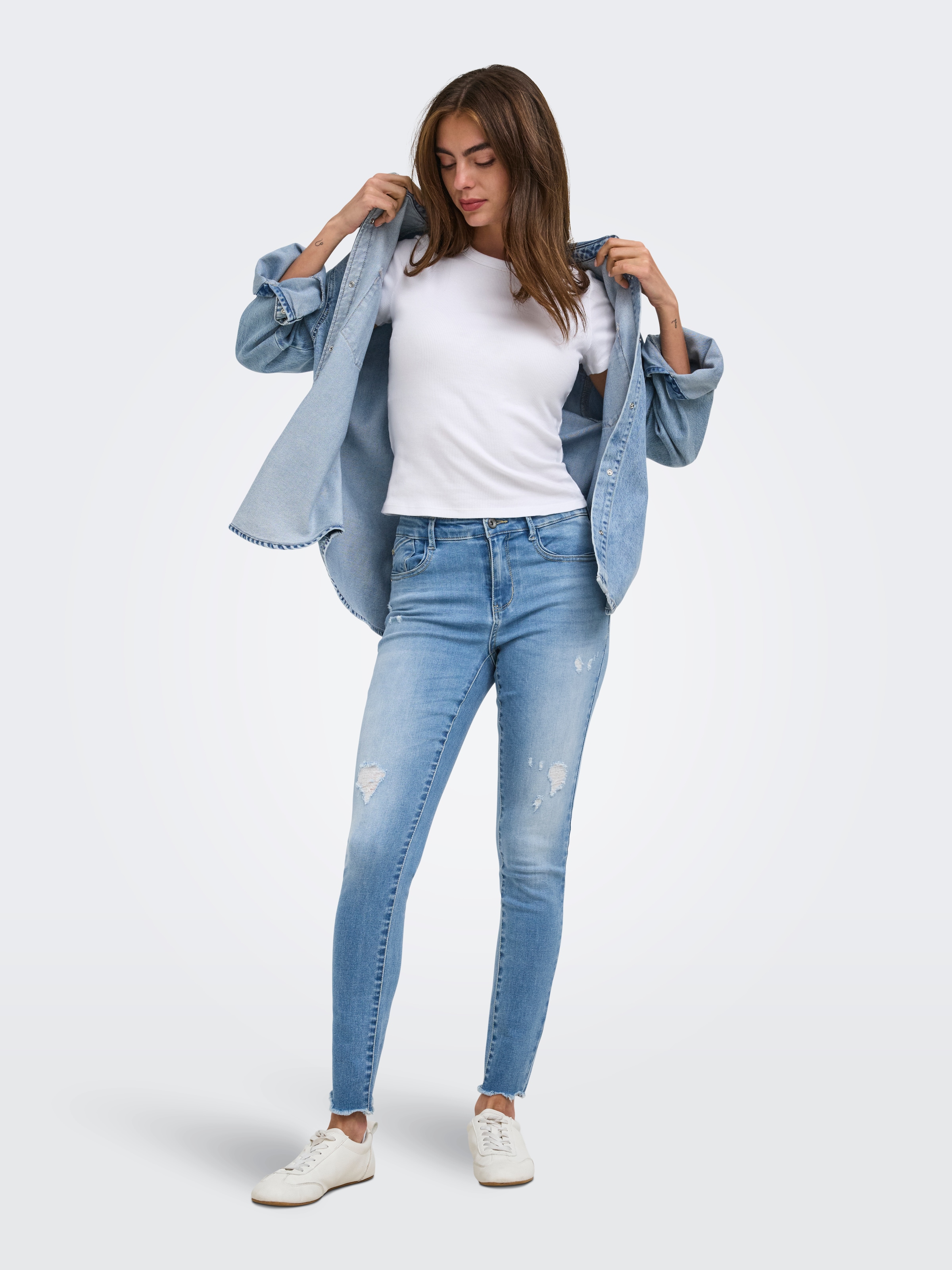 ONLY Skinny-fit-Jeans »ONBLUSH MW COIN PCK ANK RW DNM« Baumwollmischung, skinny fit, offener Saum, destroyed Effekte