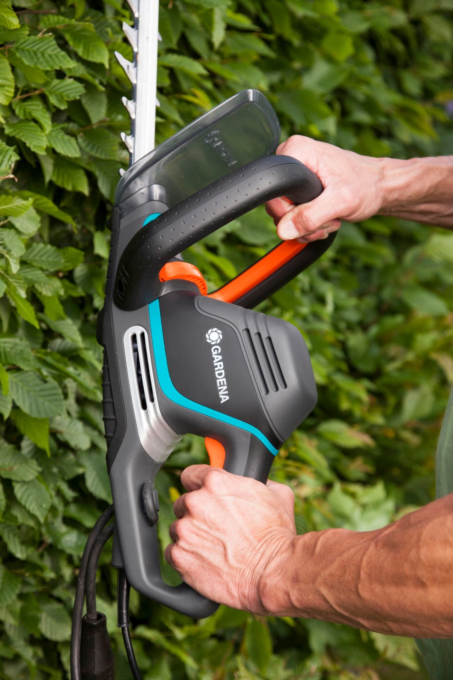 GARDENA Elektro-Heckenschere »PowerCut 700/65, 09835-20«, 65 cm Schnittlänge
